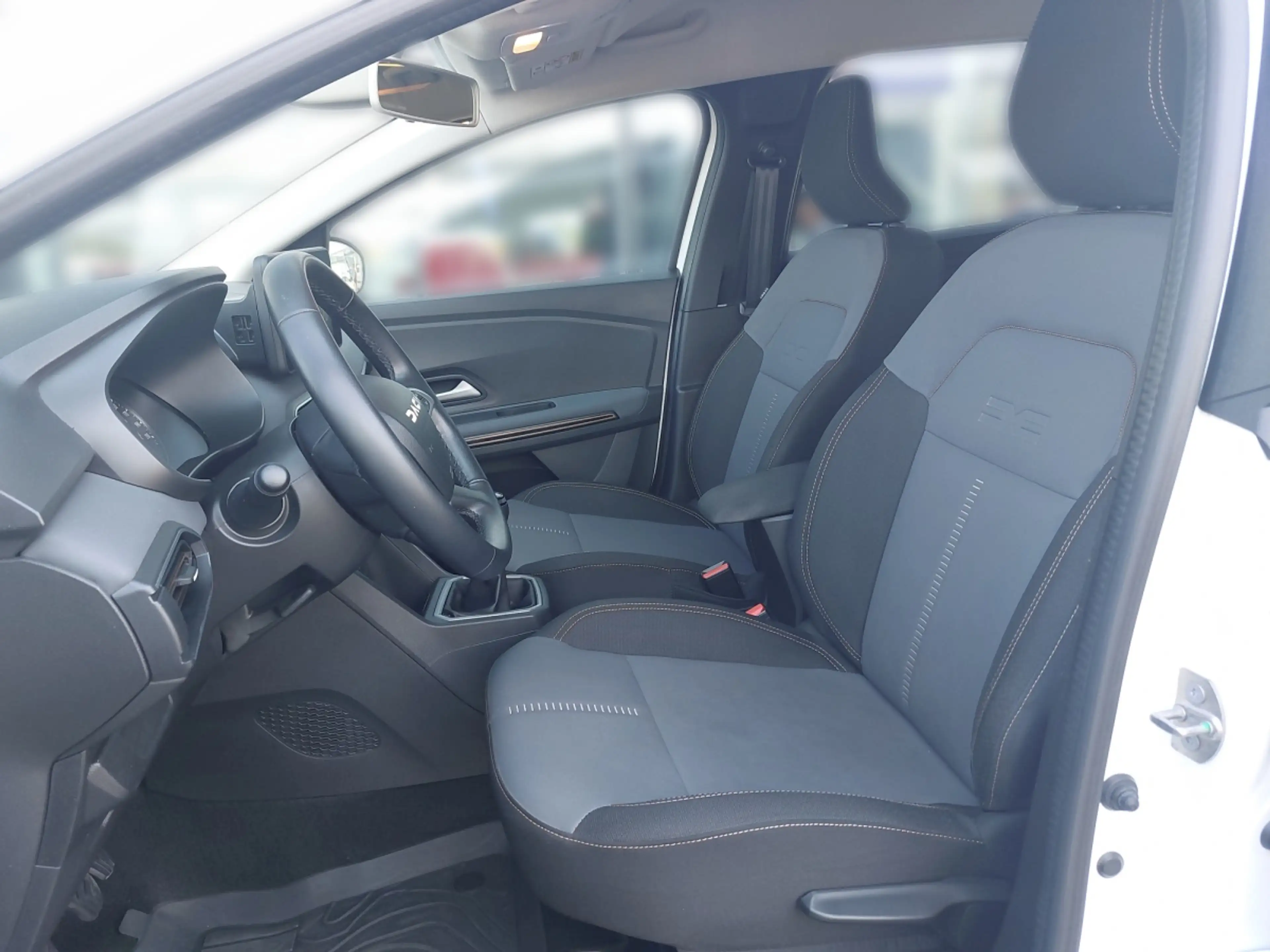 Dacia Jogger Extreme TCe 110 — photo 5