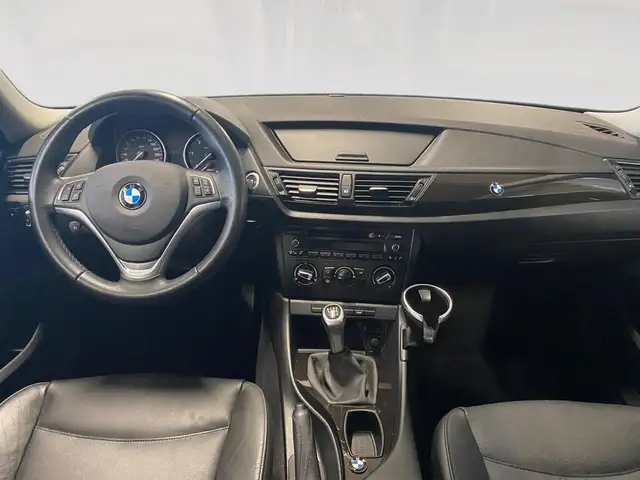 BMW X1 view 5