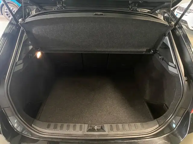BMW X1 view 8