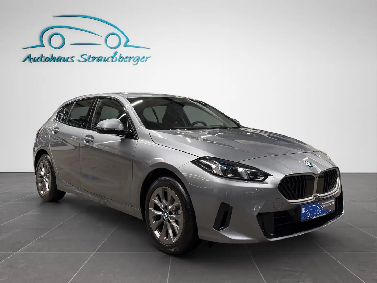 BMW 118 d Lim. 360° 2ZK KZU SHZ LED HuD QI Dashcam Grijs - 2