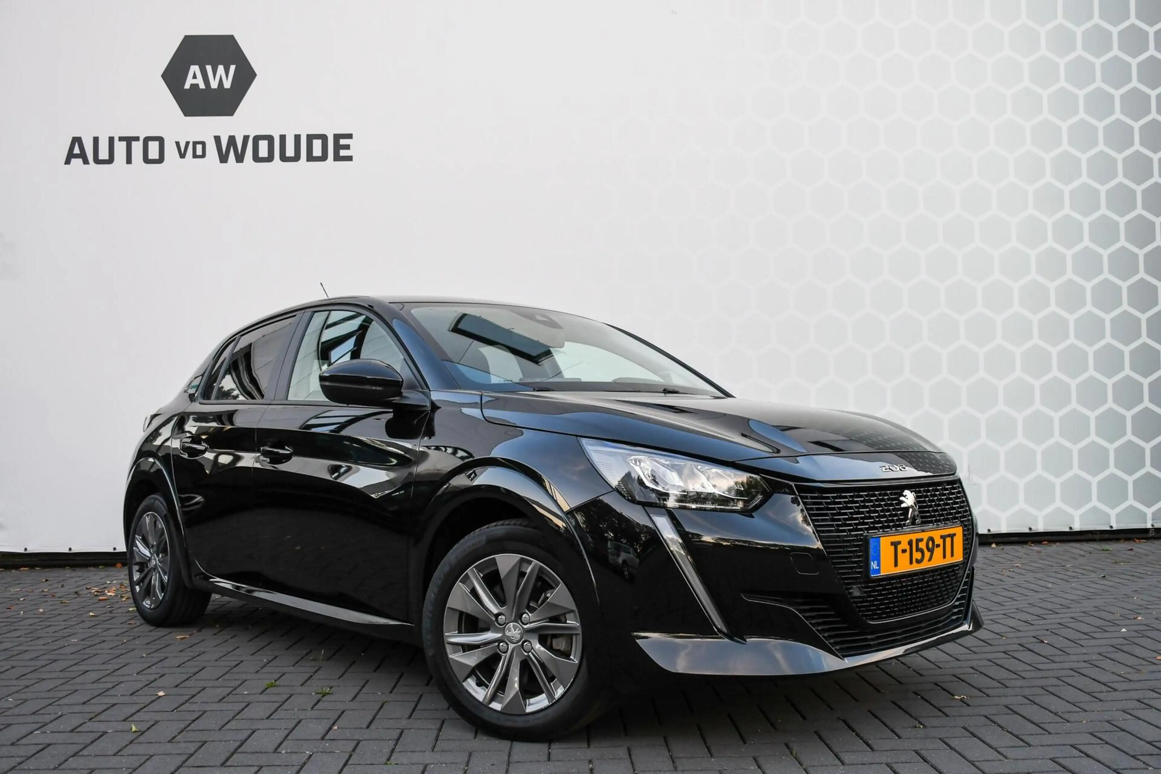 Peugeot e-208 EV Active Pack 50 kWh SOH 99% CarPlay — photo 3
