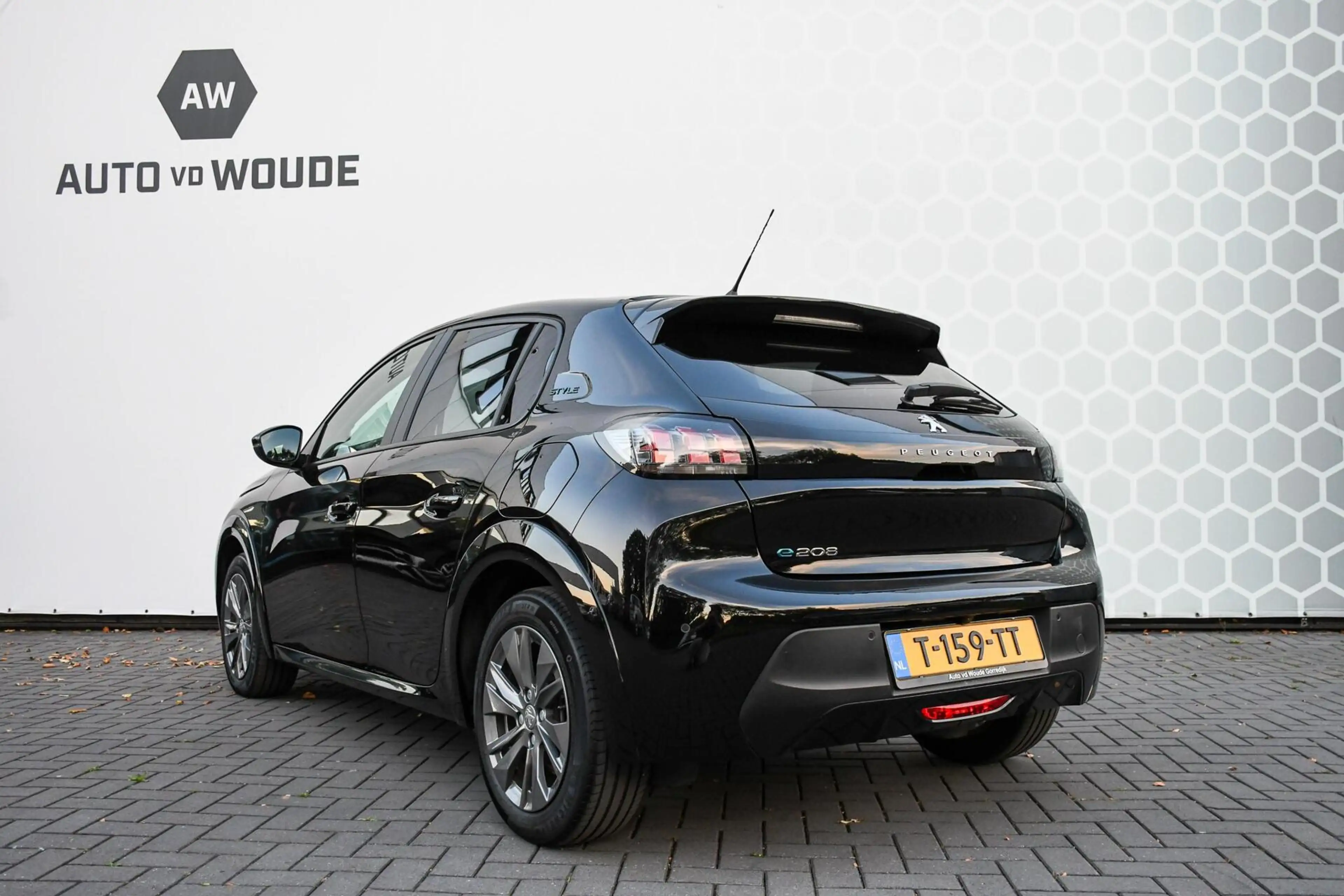 Peugeot e-208 EV Active Pack 50 kWh SOH 99% CarPlay — photo 21