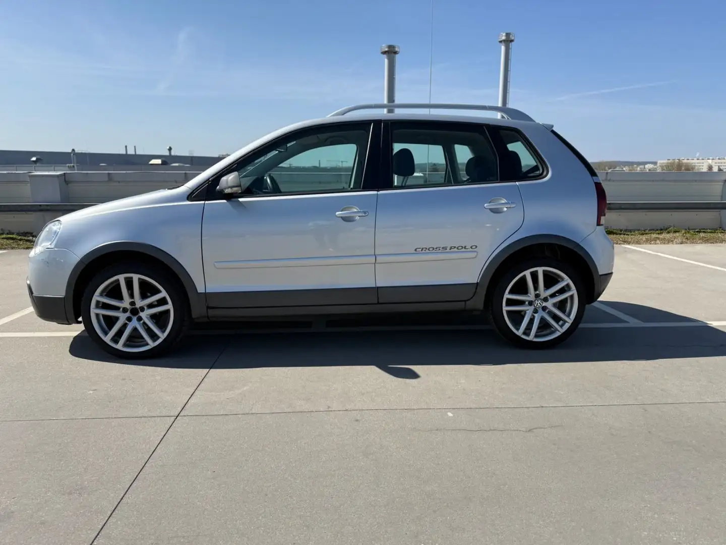 Volkswagen Polo IV CROSS POLO*AUTOMATIK*SHZ*KLIMA*8FACH BER Argent - 2