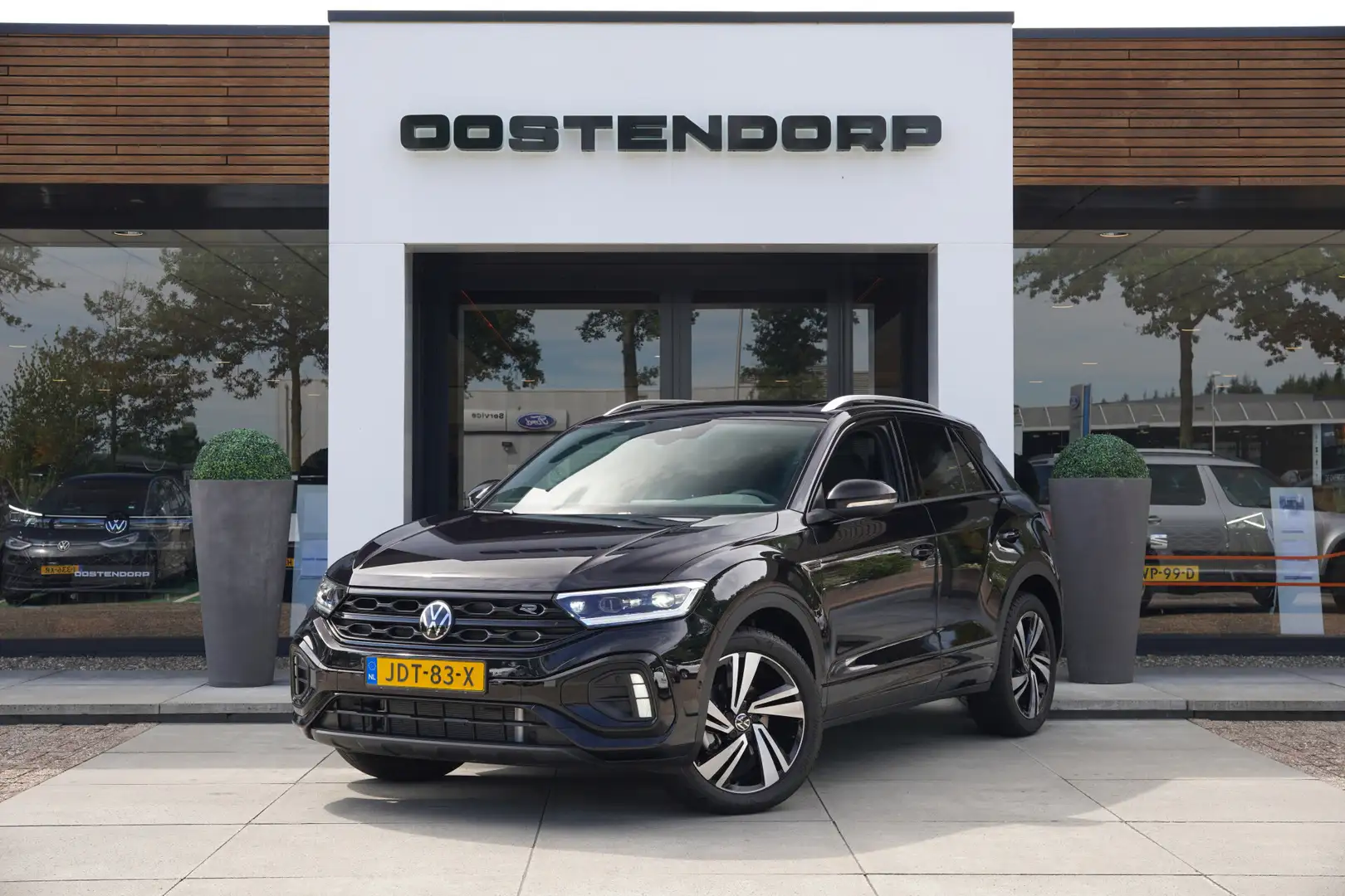 Volkswagen T-Roc 1.5TSI/150pk R-Line DSG Automaat|2025|Panoramadak| Noir - 2