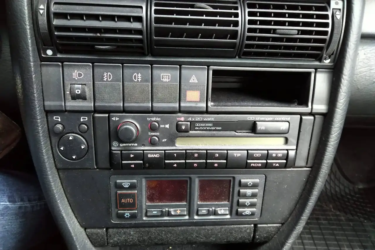 Audi A6 Avant 2.5 TDI (C4) · Fünfzylinder · Motortausch bei 150.000 km · AHK · Pickerl fällig, foto 11