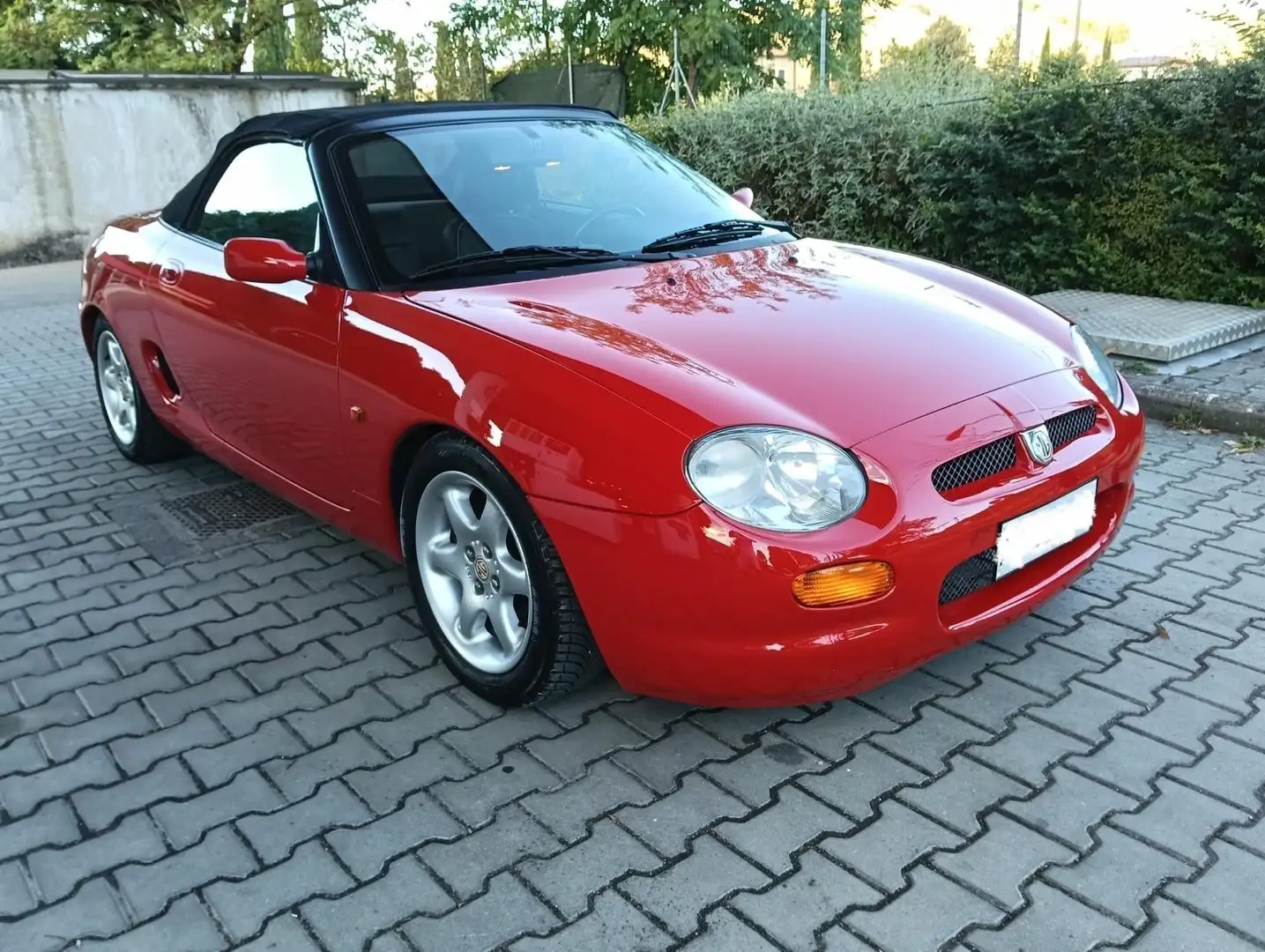 MG MGF F 1.8i - 2