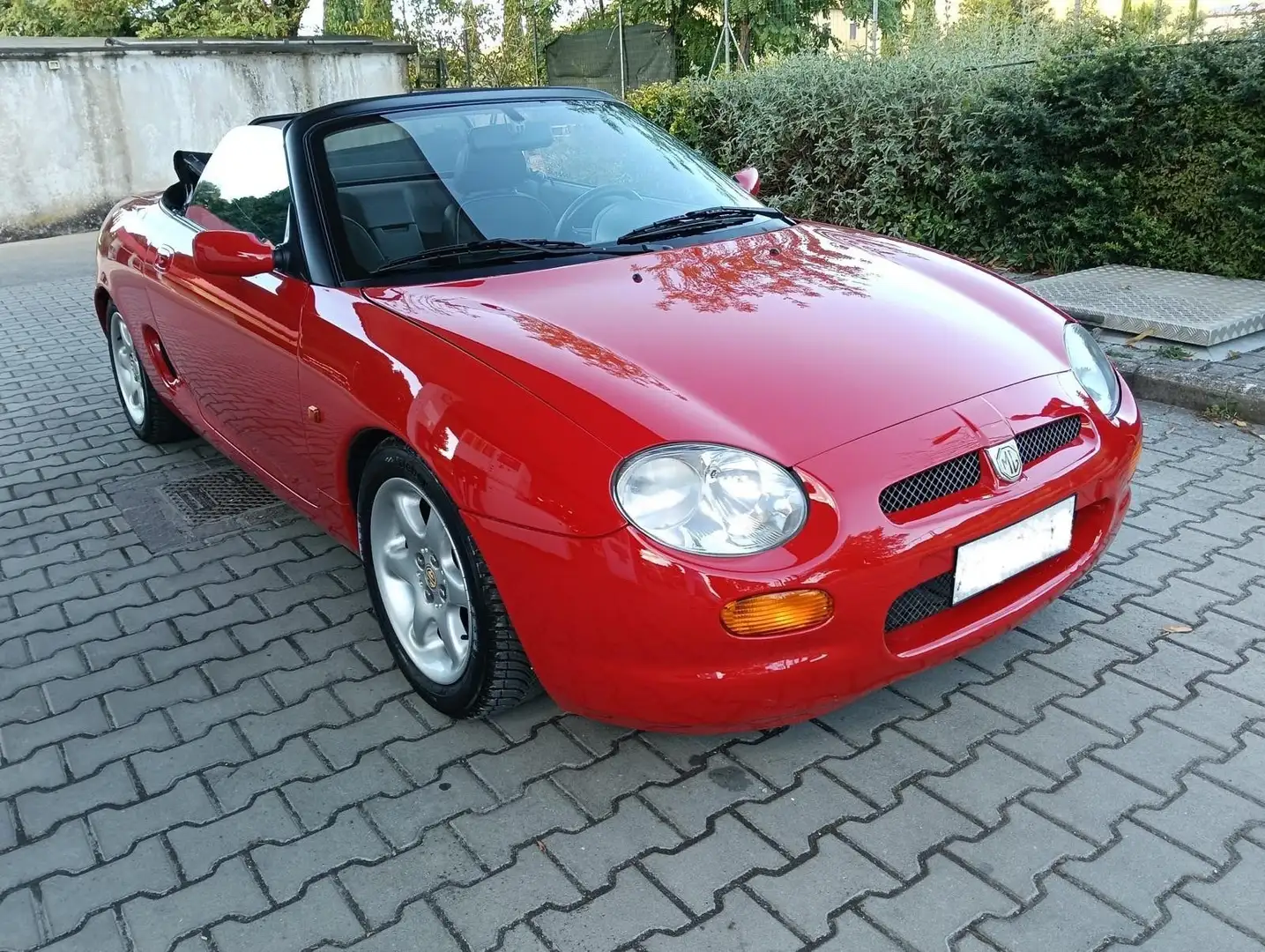 MG MGF F 1.8i - 1