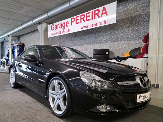 Mercedes-Benz SL view 2
