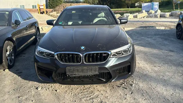 BMW M5 Limo.*HEAD UP*KAM*MOTORSCHADEN