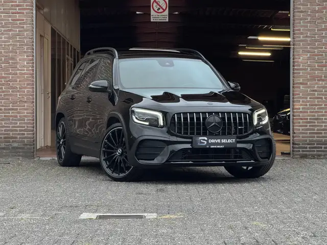 Mercedes-Benz GLB 35 AMG 4Matic | 7 ZIT | Pano | Dynamic Select | CarPlay