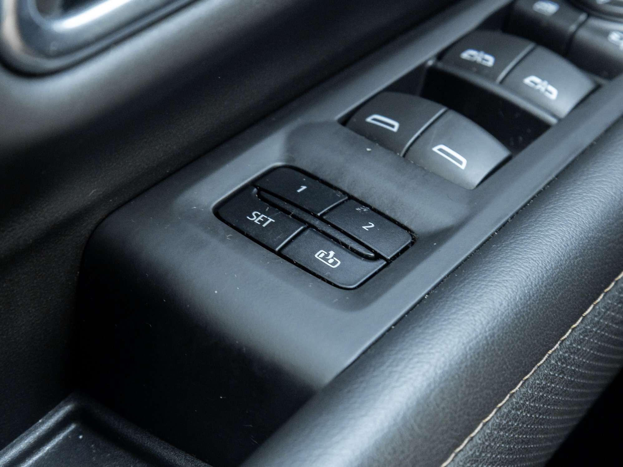 used 2023 GMC Yukon car, priced at $78,995