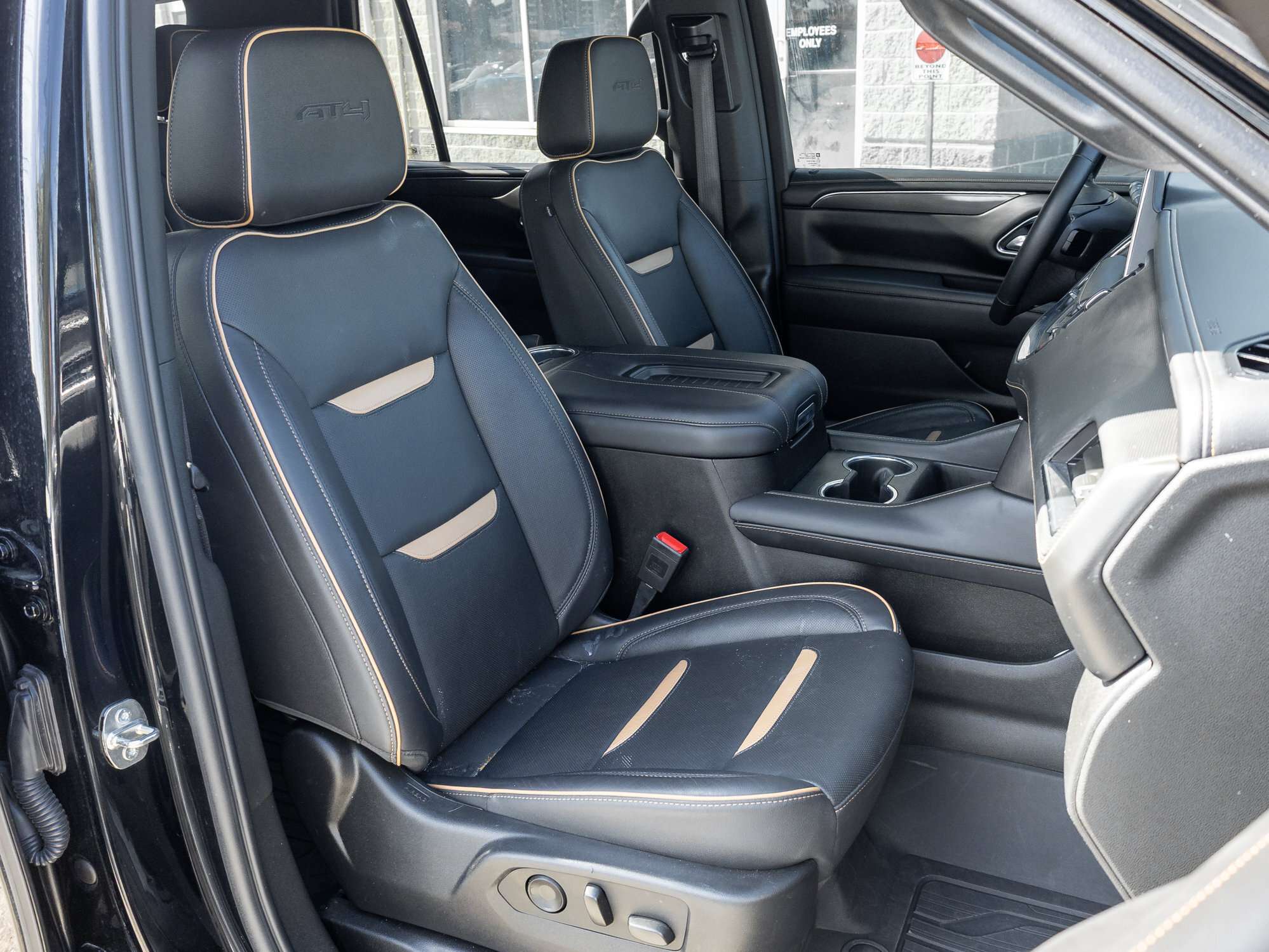 used 2023 GMC Yukon car, priced at $78,995