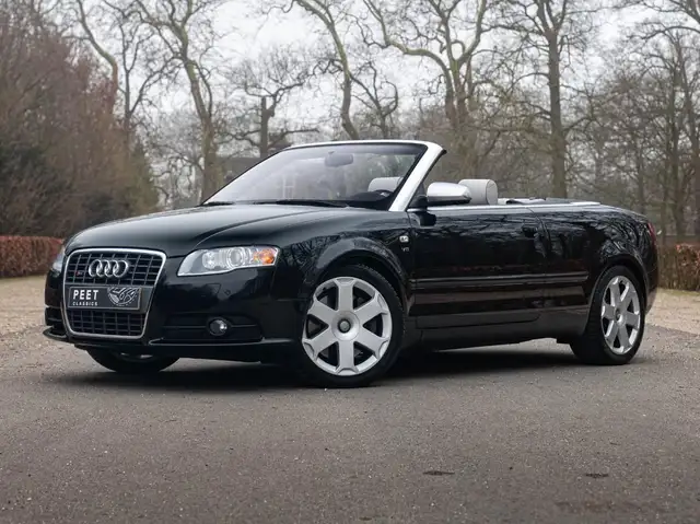 Audi S4 4.2 V8 S4 quattro