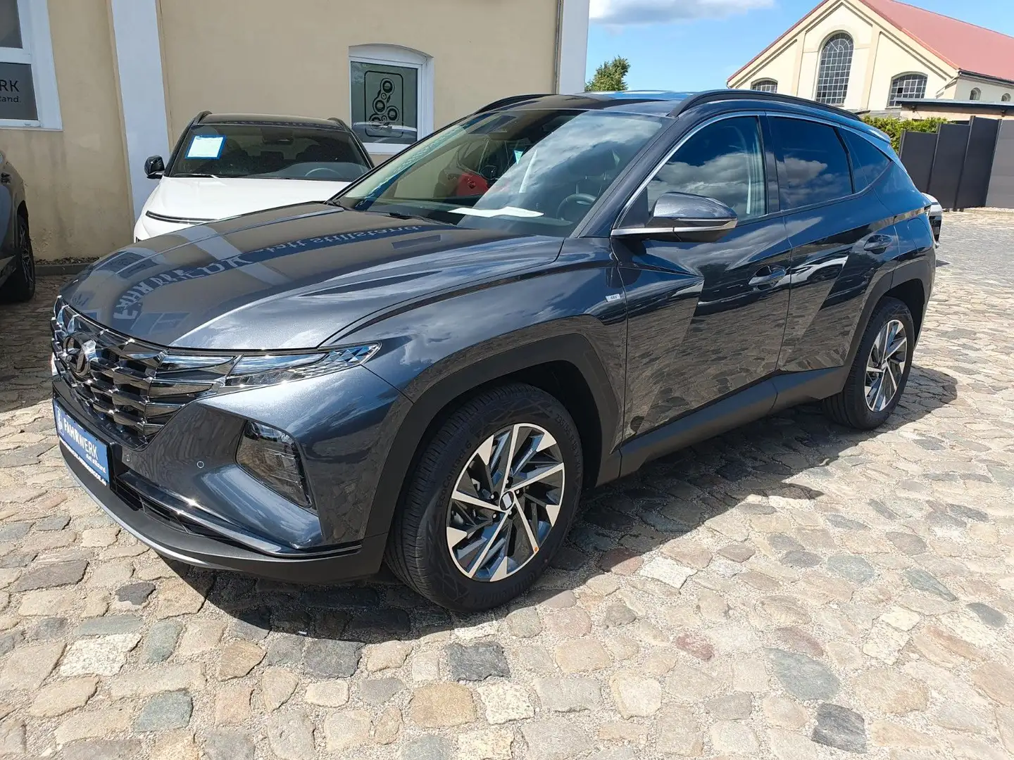Hyundai TUCSON 1.6 T-GDi 48V-Hybrid 2WD* Leder,LED,Navi Grijs - 2