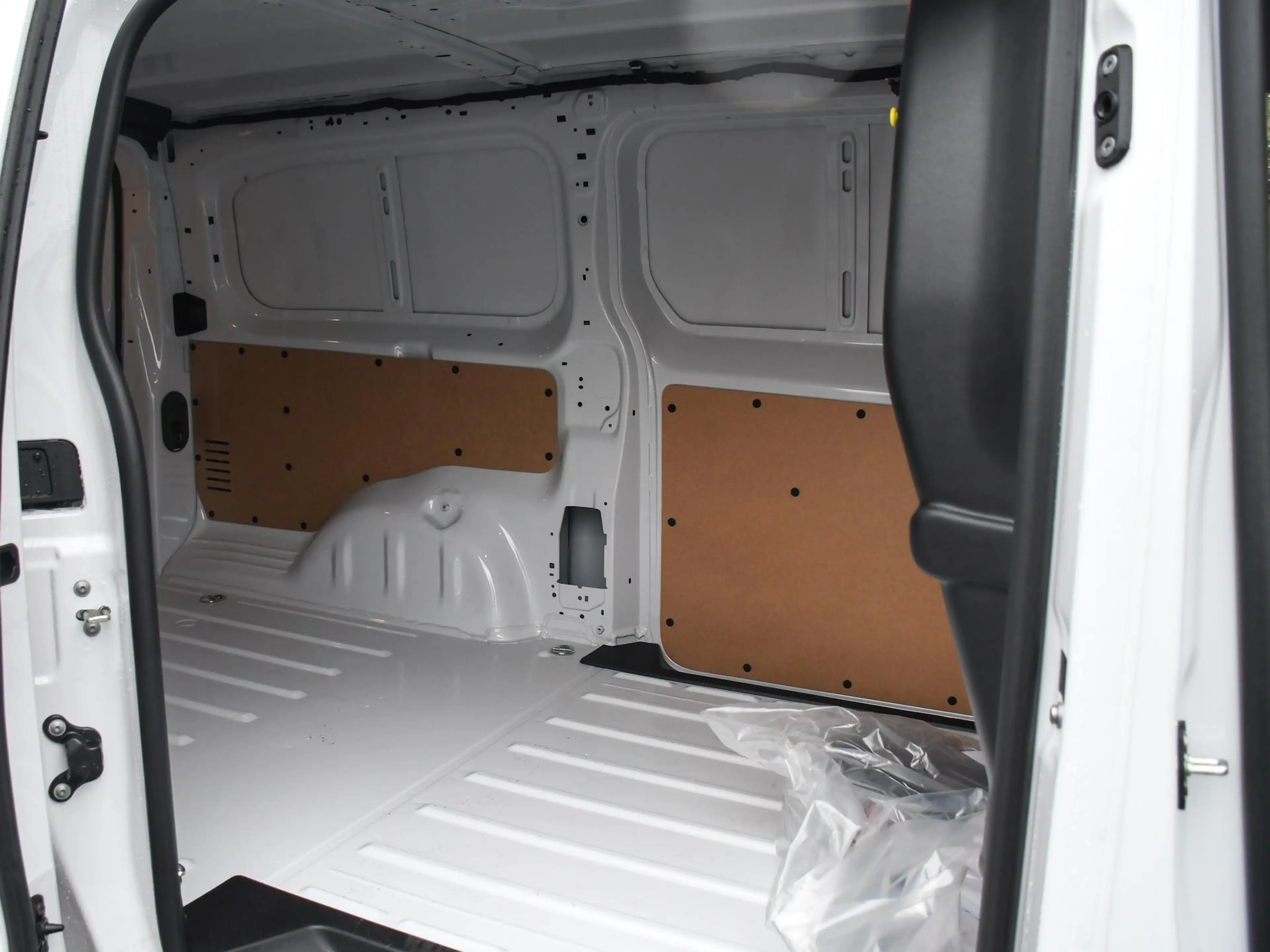 Peugeot e-Expert EV L2H1 75 kWh 136pk Automaat CRUISE.C | DODE HOEK — photo 9