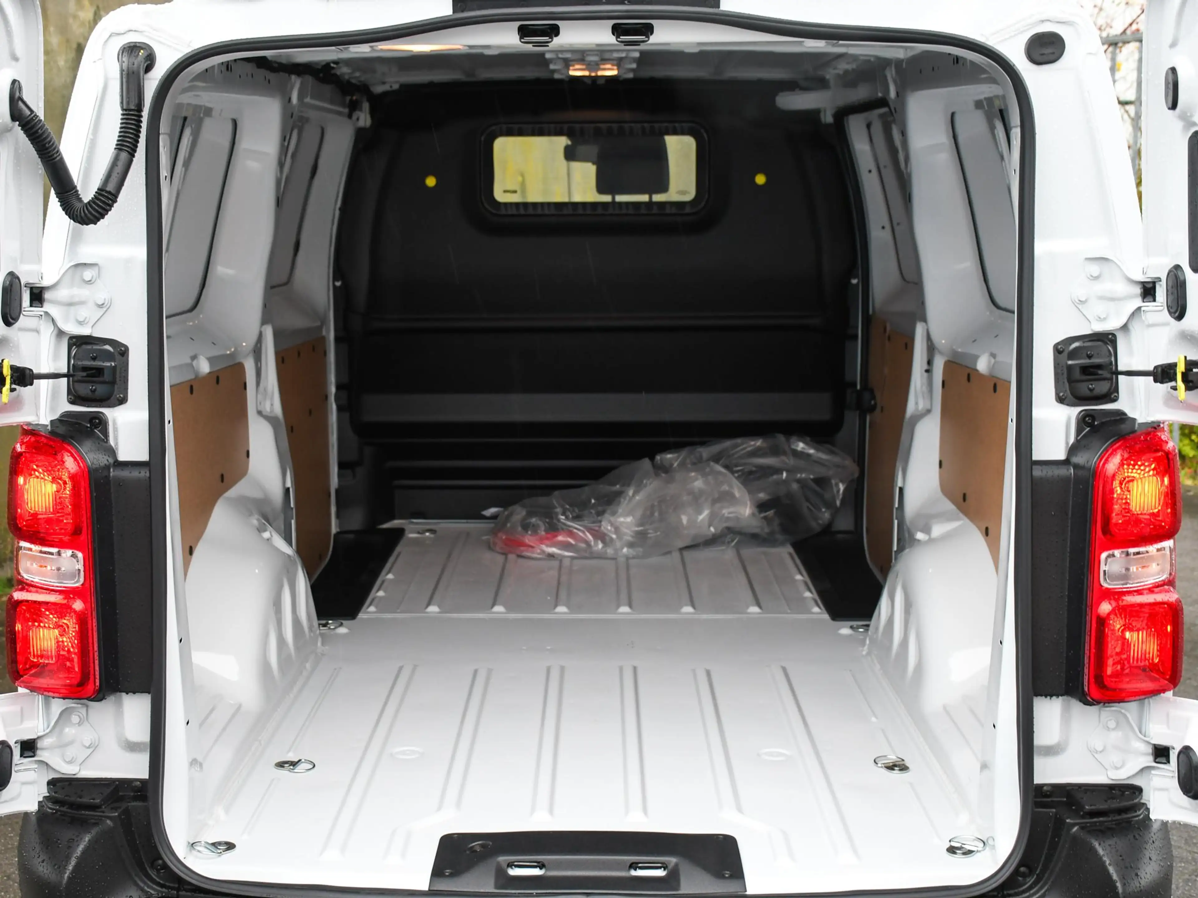 Peugeot e-Expert EV L2H1 75 kWh 136pk Automaat CRUISE.C | DODE HOEK — photo 10