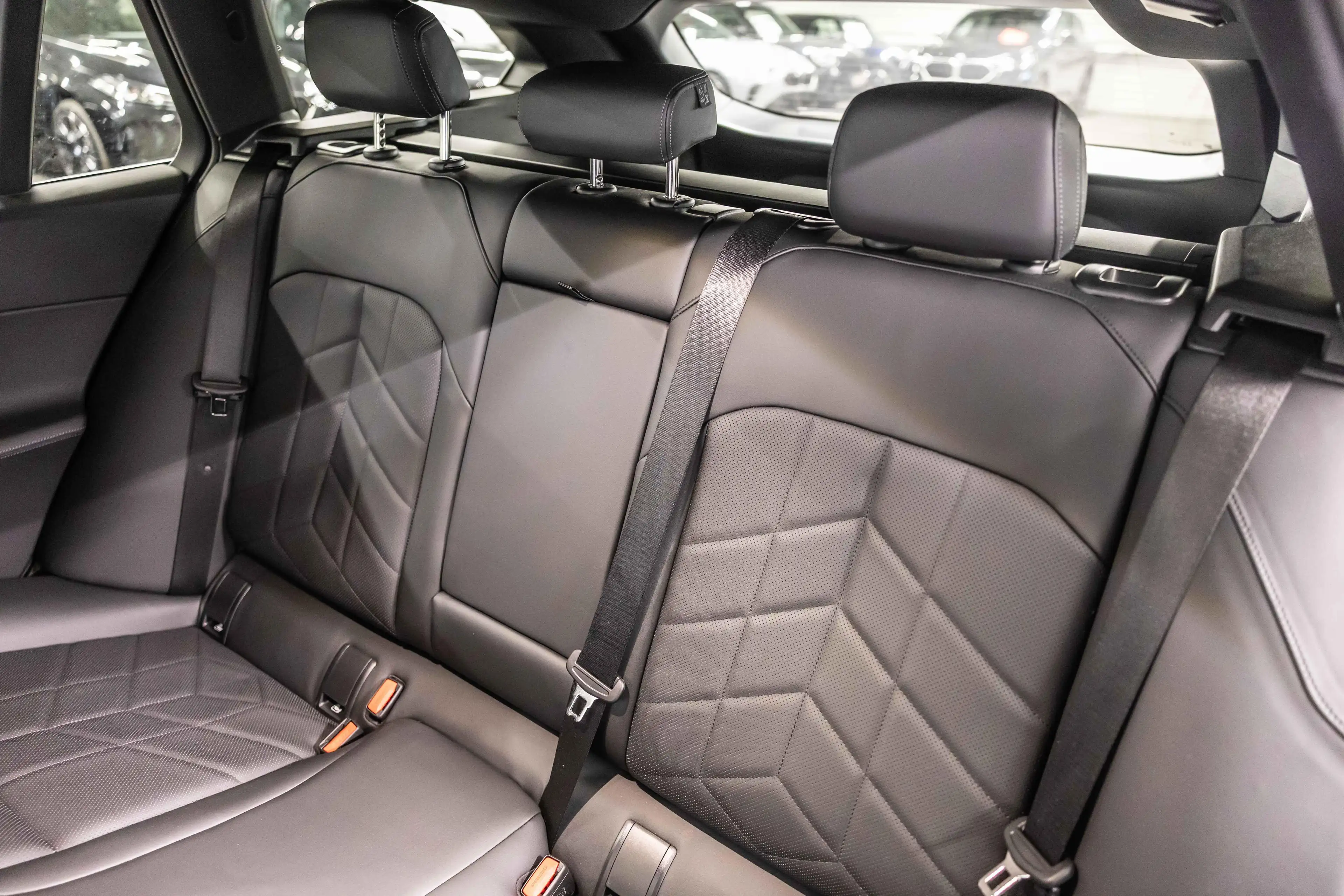 BMW i5 eDrive40 Touring M Sport — photo 15