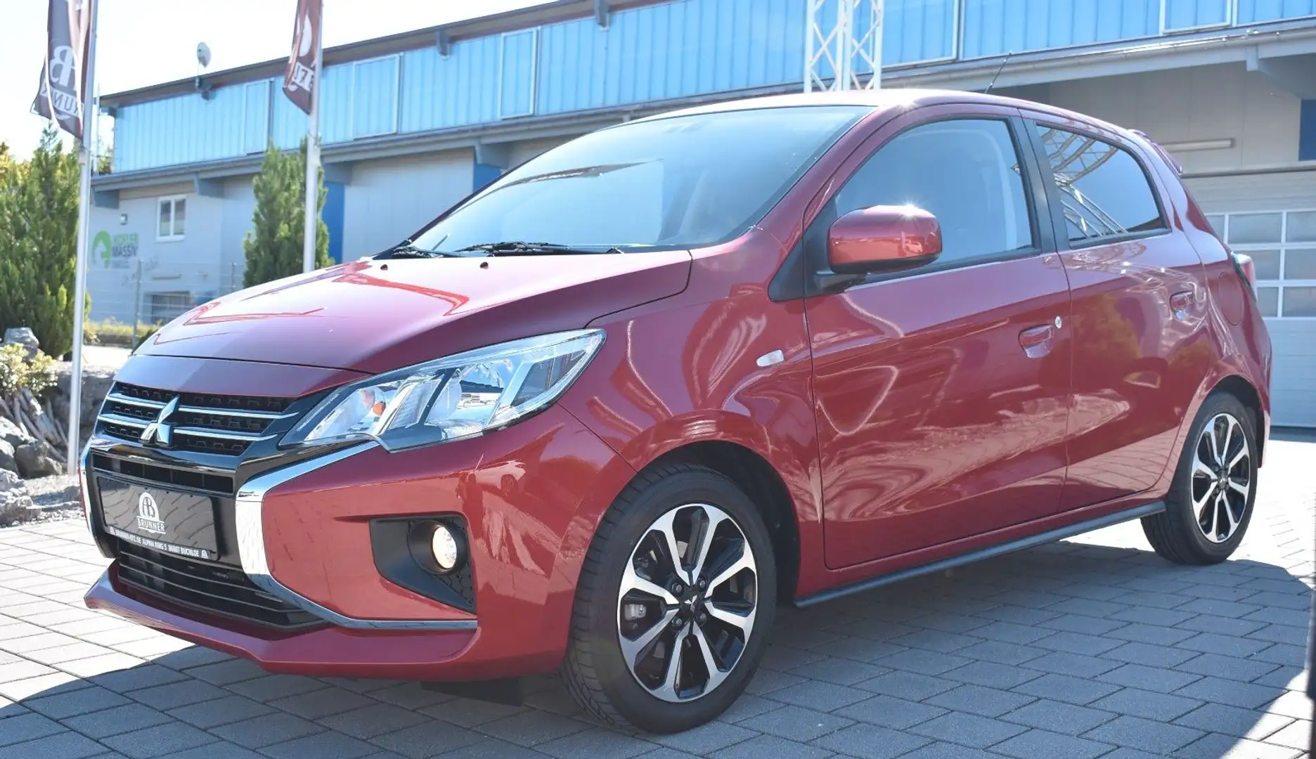 Mitsubishi Space Star Select+ 1. Hand / Automatik Rouge - 2