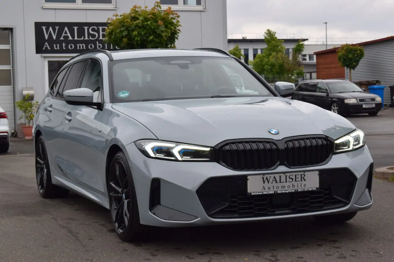 BMW 320 d xDrive Touring M Sport Standh./ACC/Shadow Grau - 2