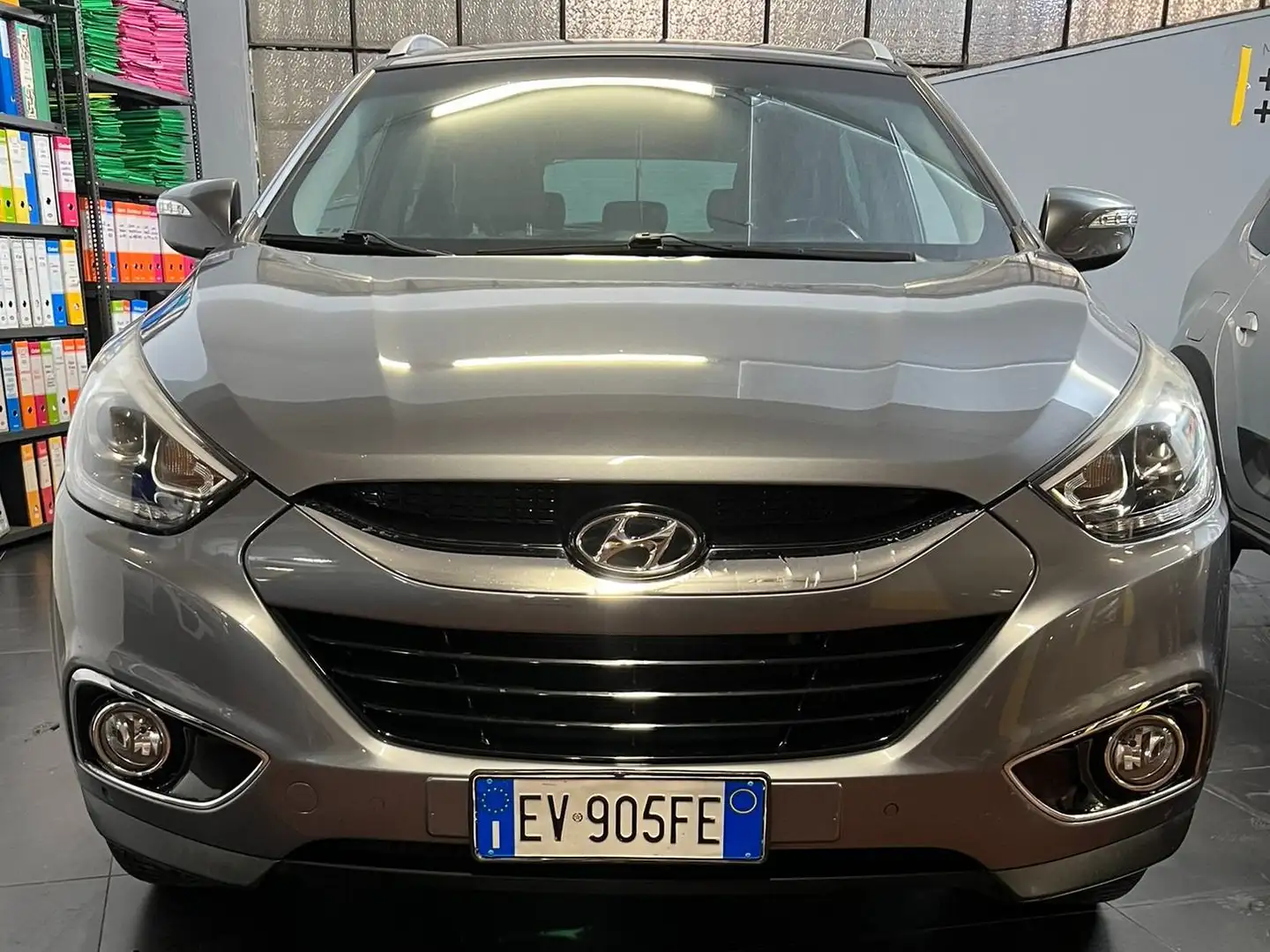 Hyundai iX35 ix35 2.0 crdi Xpossible 4wd FL 136cv Silber - 1