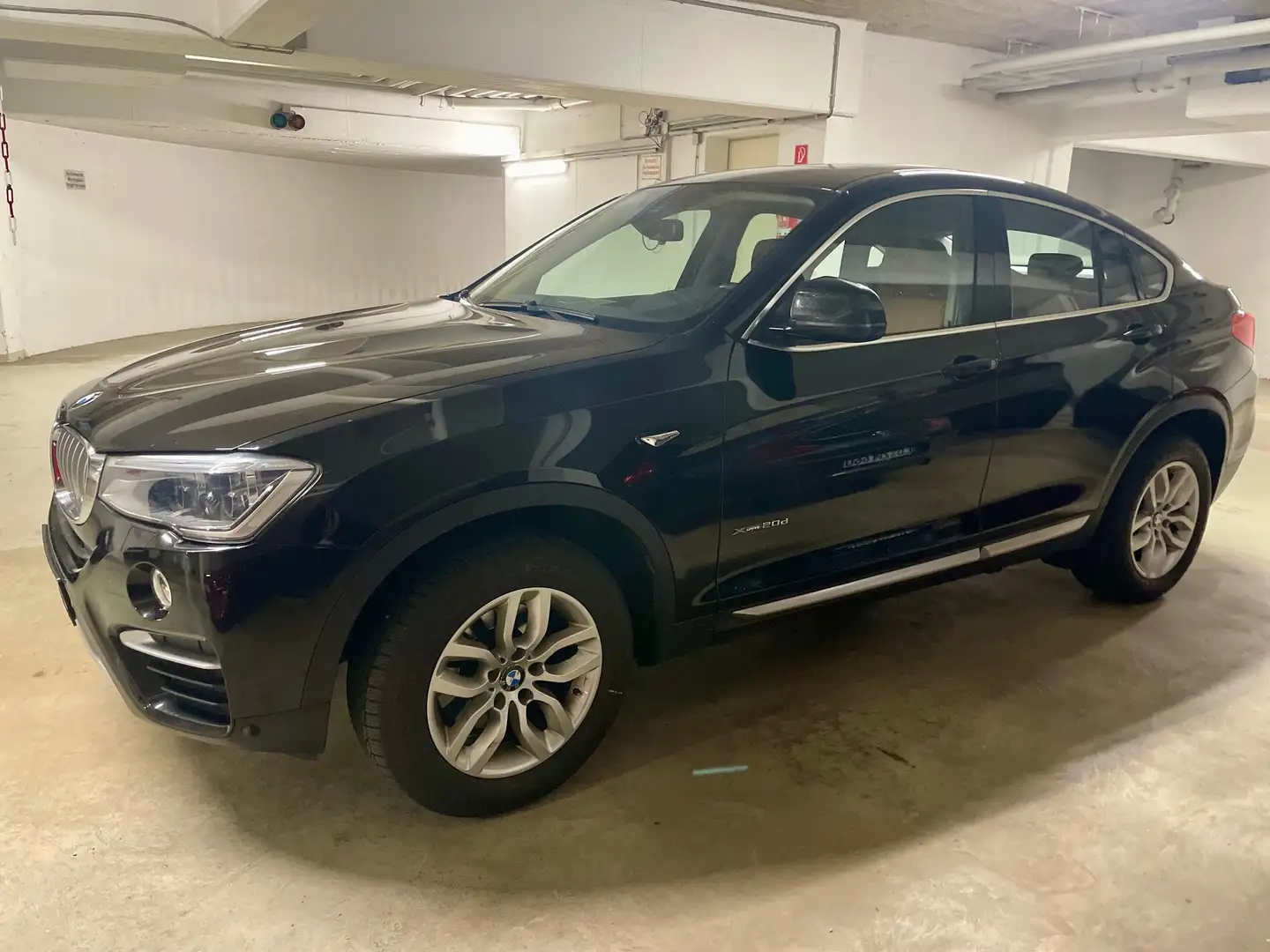 BMW X4 X4 xDrive20d Aut. xLine Negru - 2