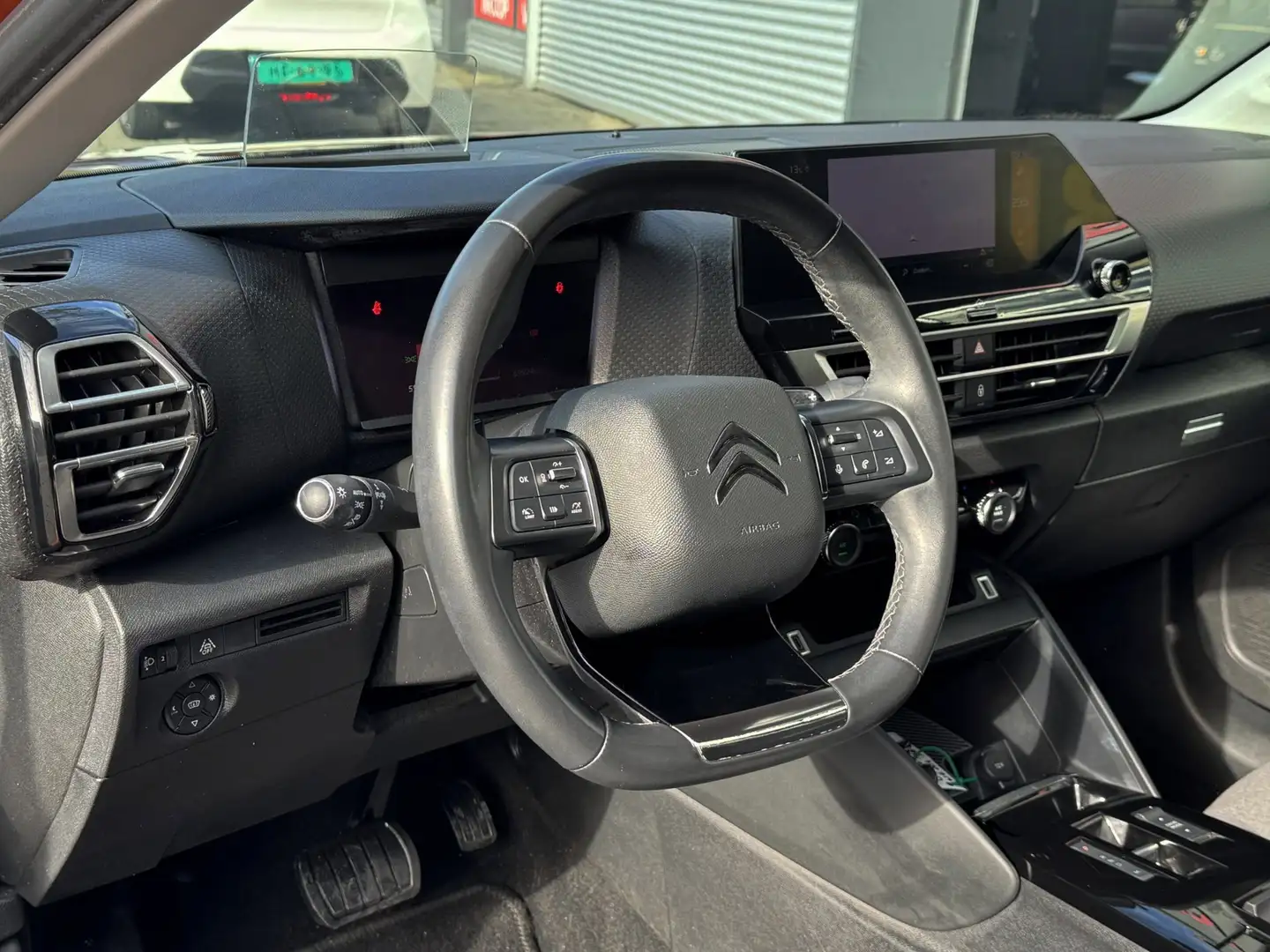 Citroen C4 1.2 PureTech Shine Pack - AUTOMAAT I Navigatie / A Naranja - 2