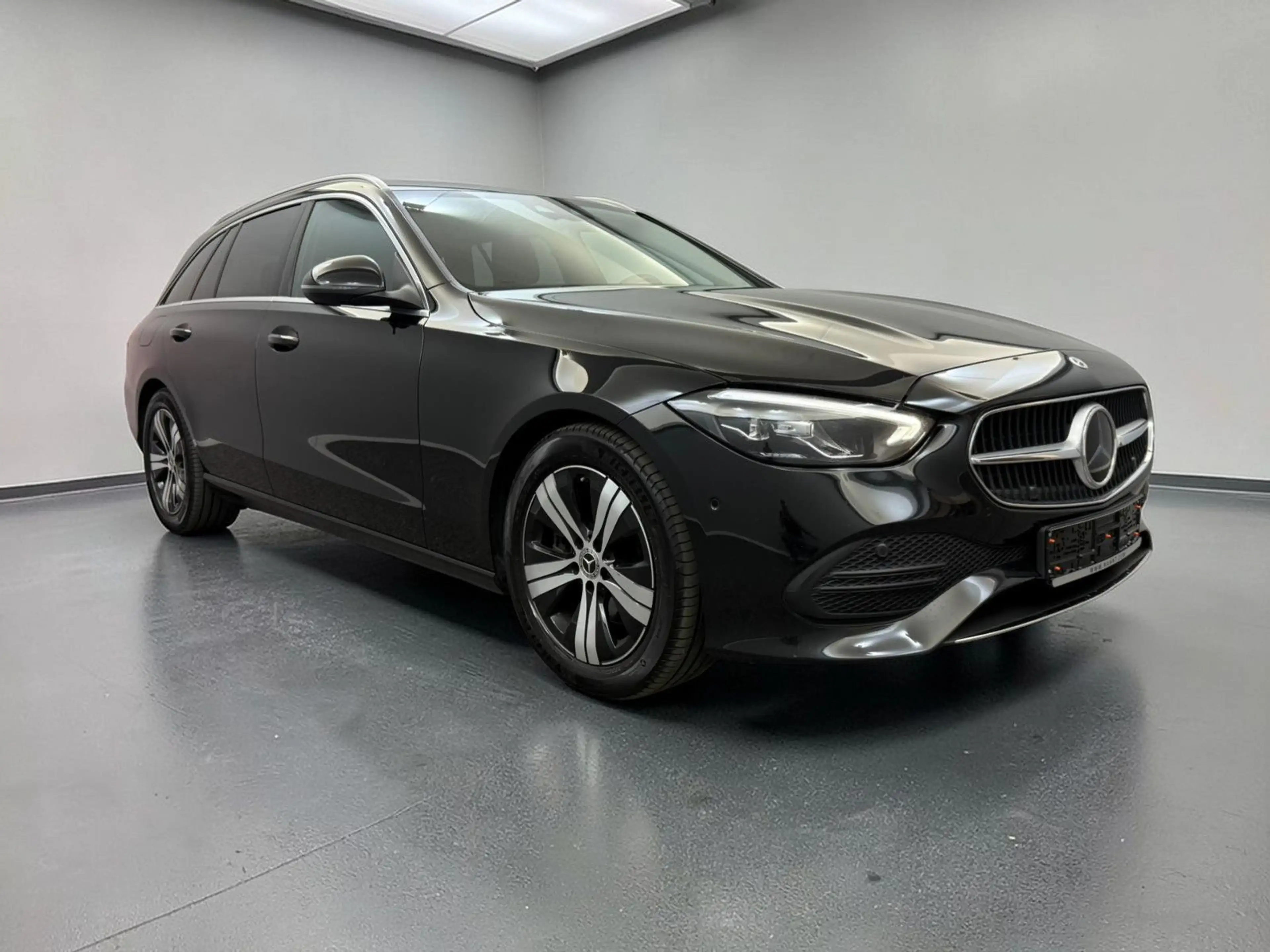 Mercedes-Benz C 220 d T Avantgarde 2x*DISTR+*WIDE*LED*KAM*MBUX — photo 3