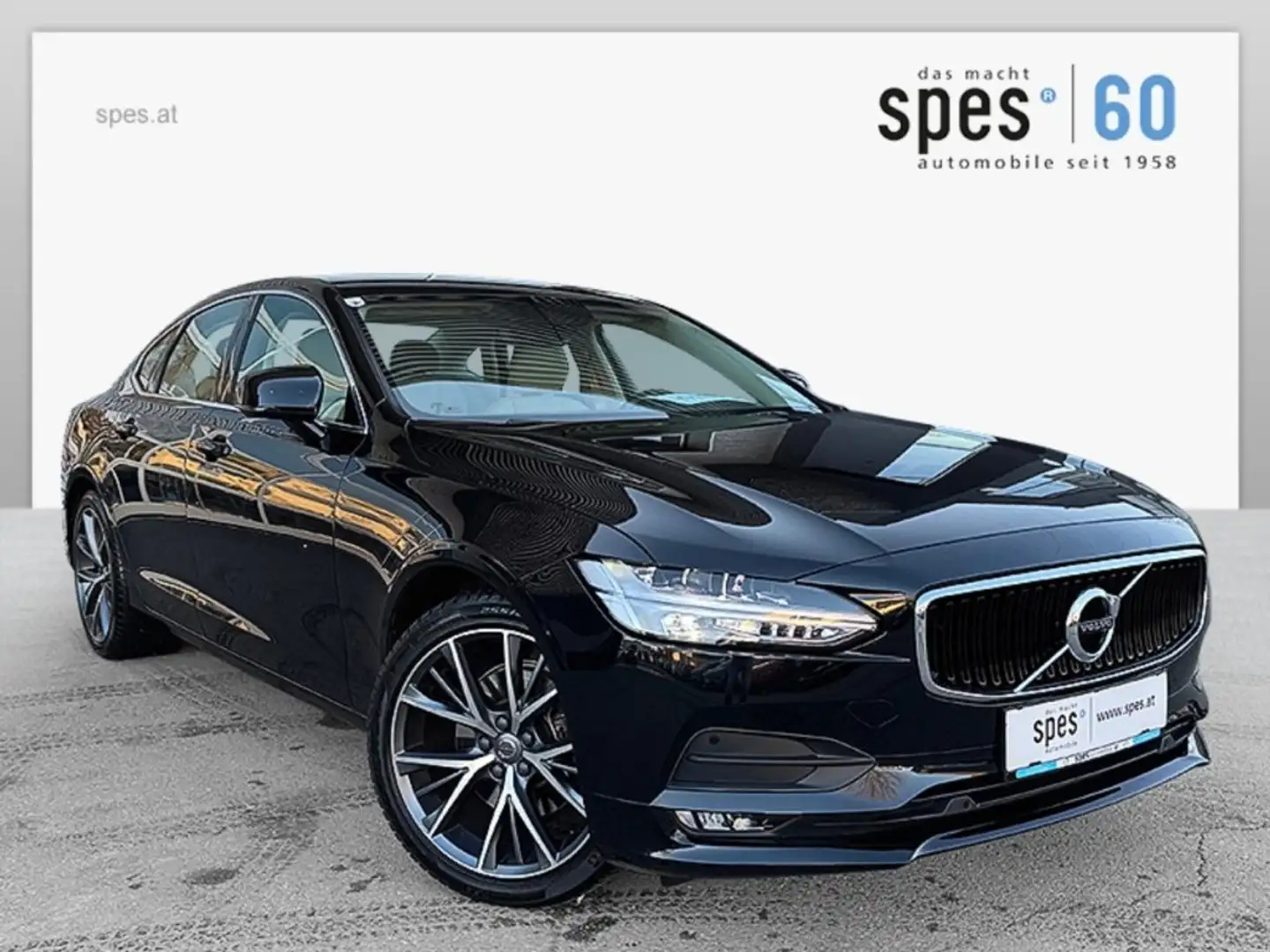 Volvo S90 D4 Momentum Schwarz - 1