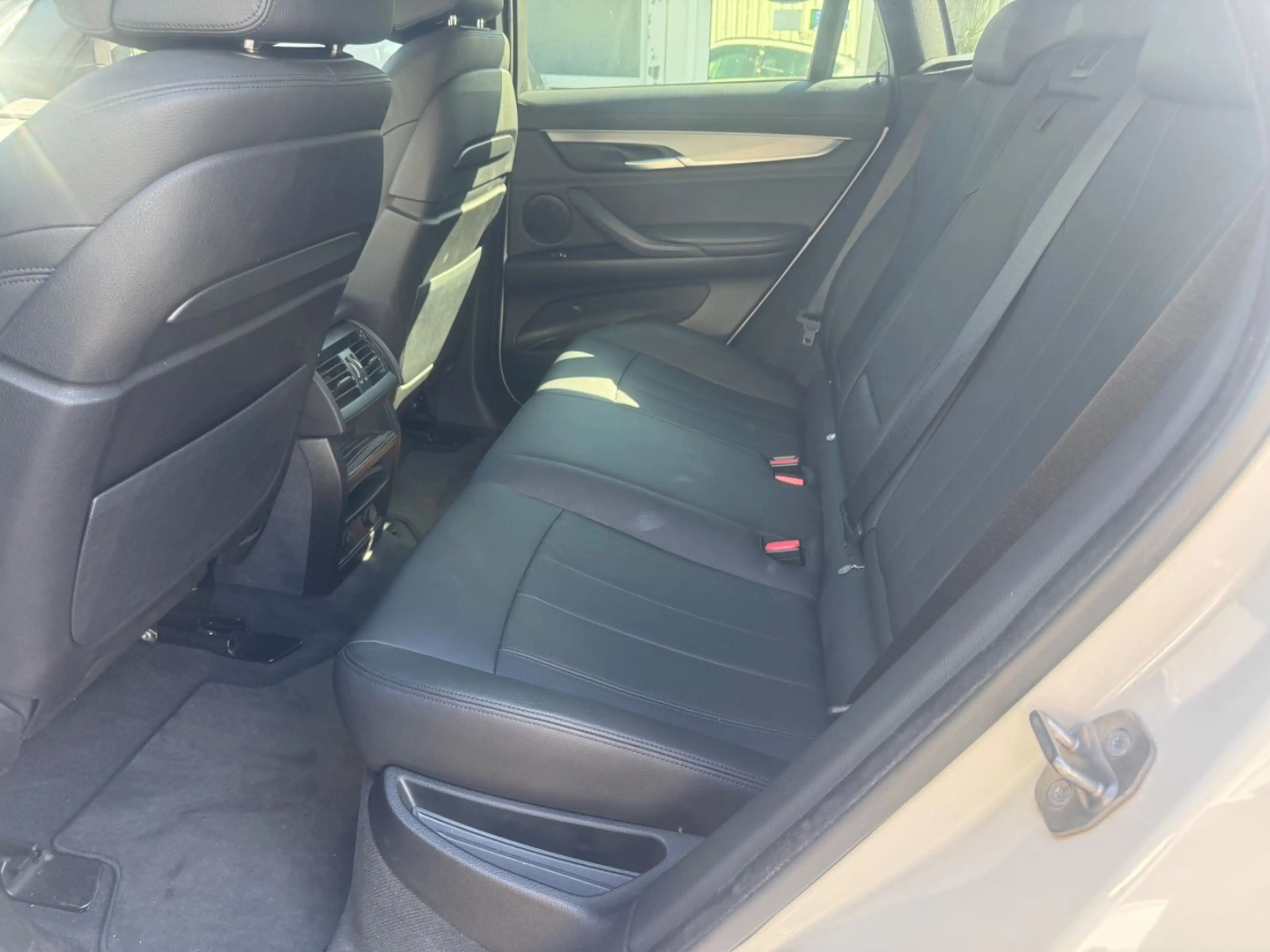 BMW X6 xDrive 40 d M Paket HUD+LED+NAVI+Keyless — photo 12