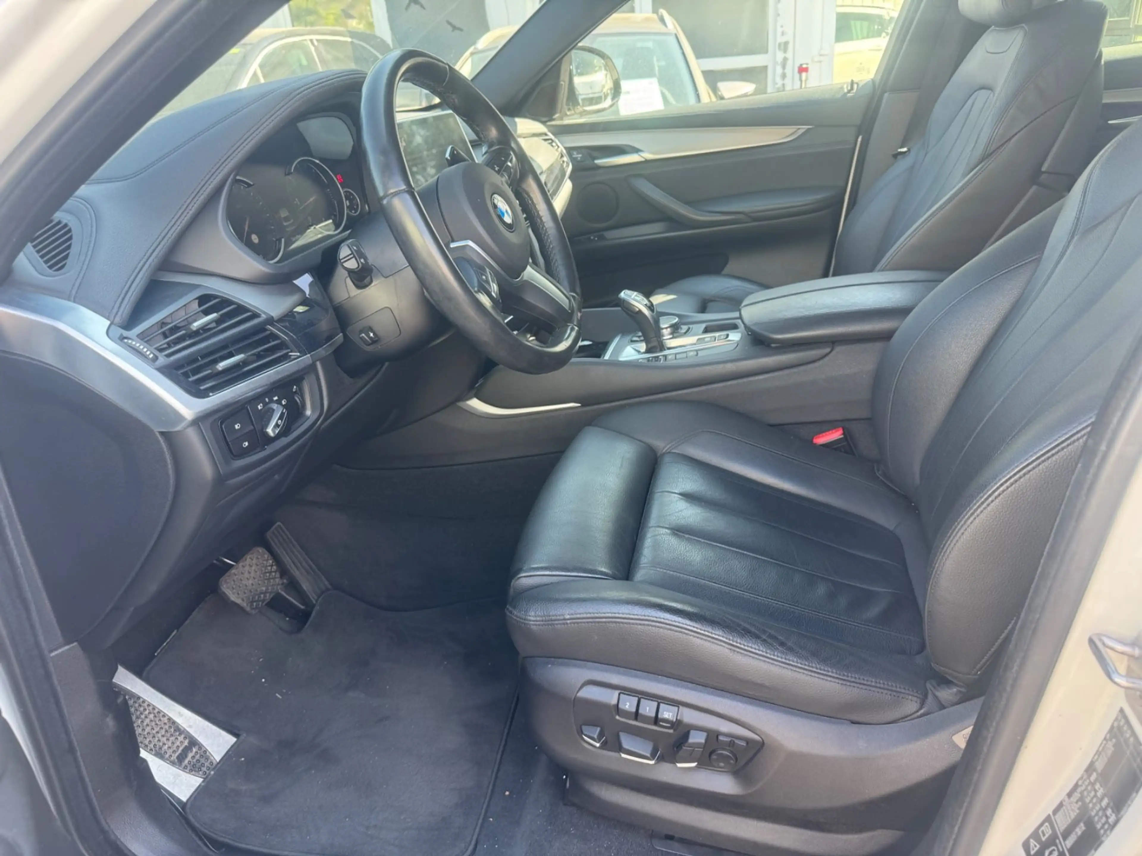 BMW X6 xDrive 40 d M Paket HUD+LED+NAVI+Keyless — photo 14