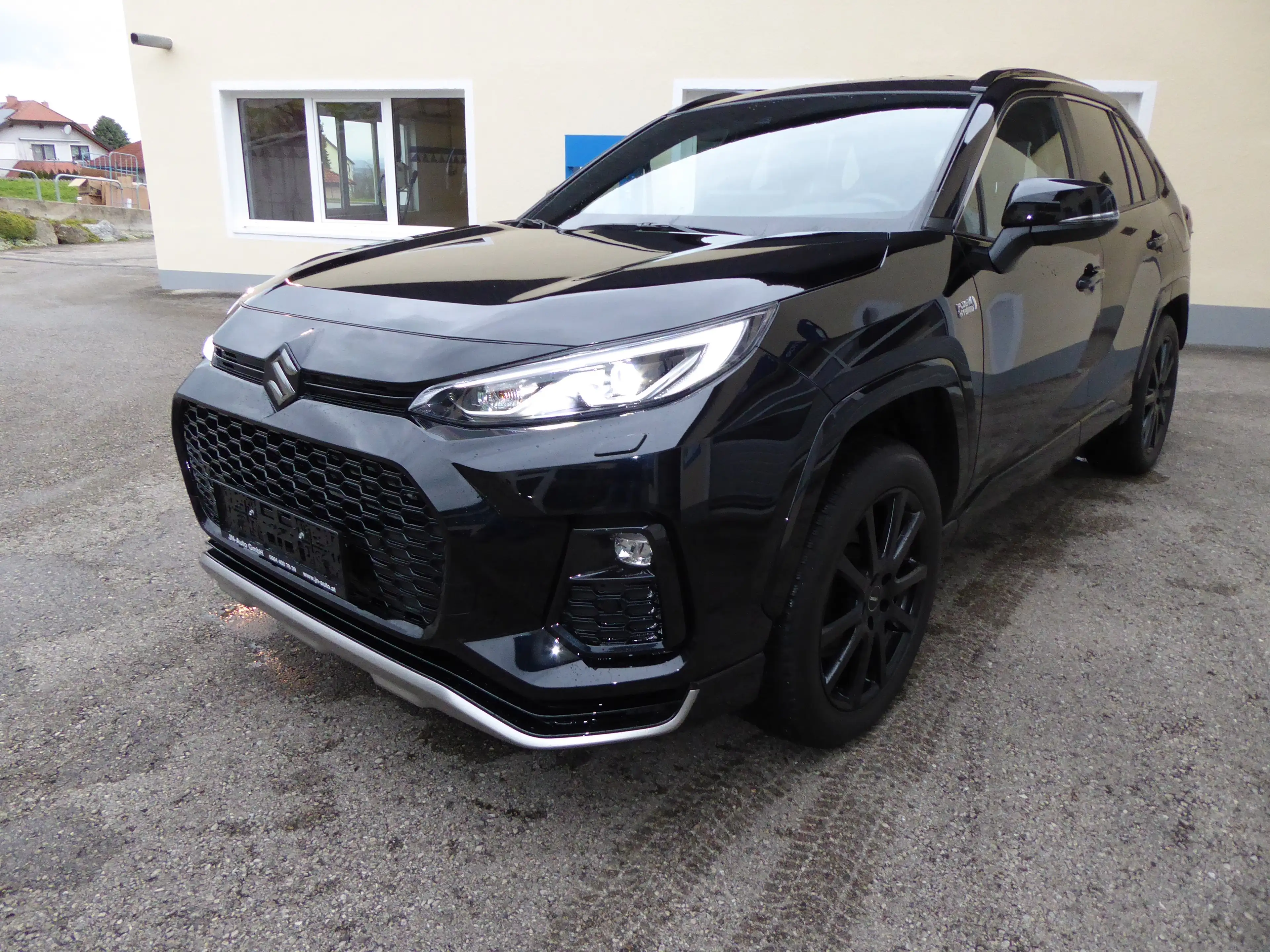 Suzuki Across 2,5 PHEV E-Four Flash CVT