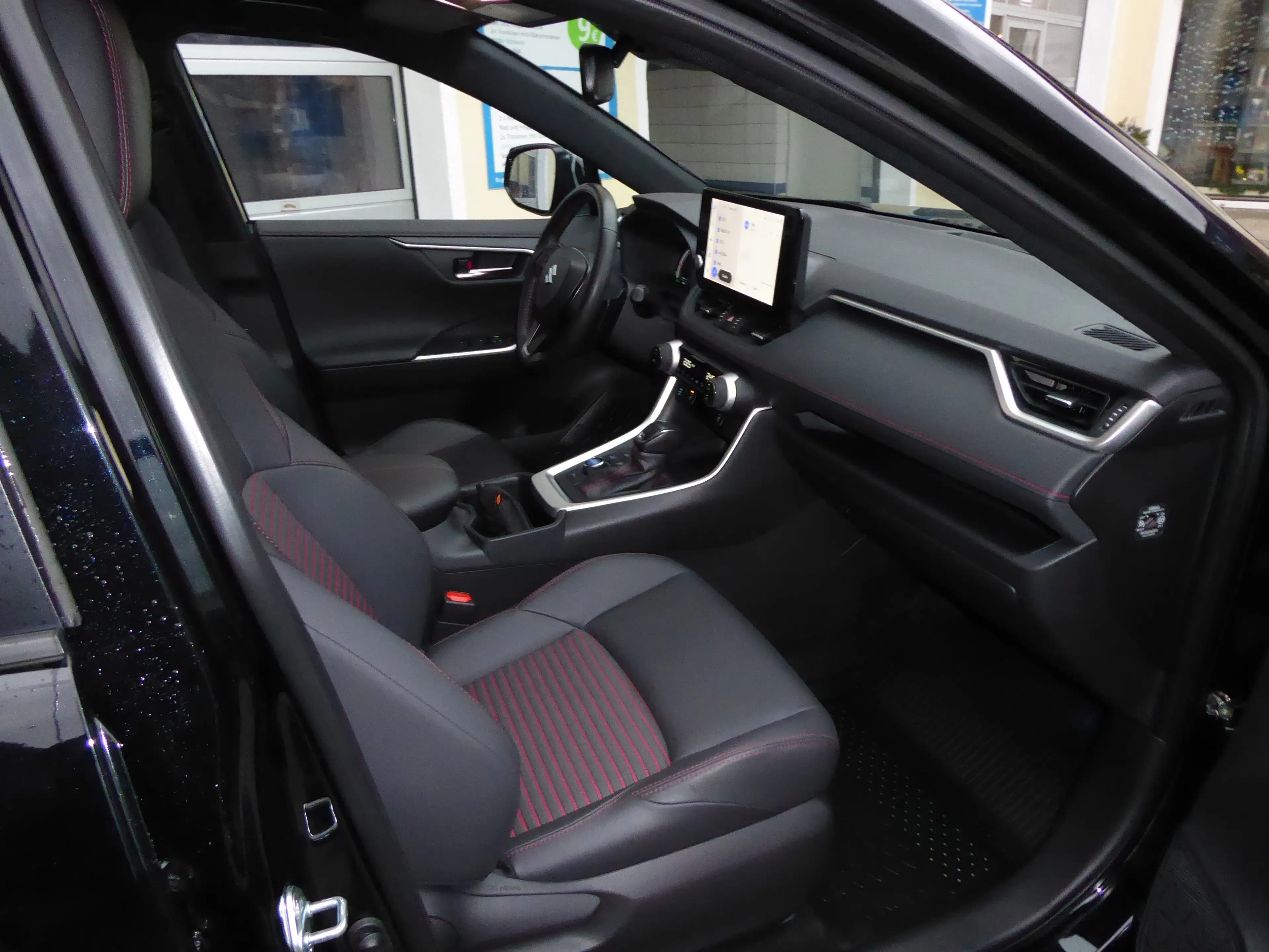 Suzuki Across 2,5 PHEV E-Four Flash CVT — photo 13