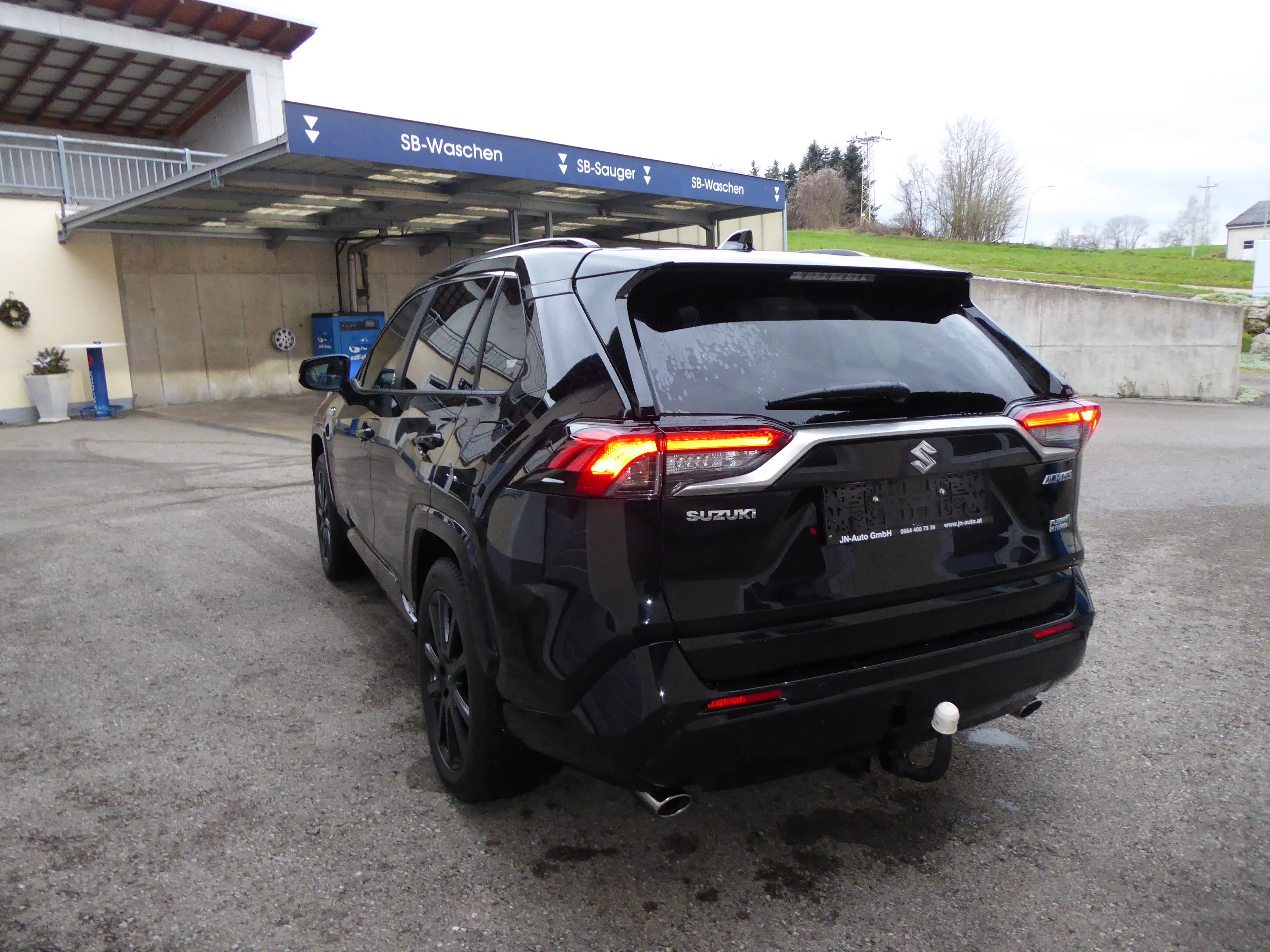 Suzuki Across 2,5 PHEV E-Four Flash CVT — photo 7
