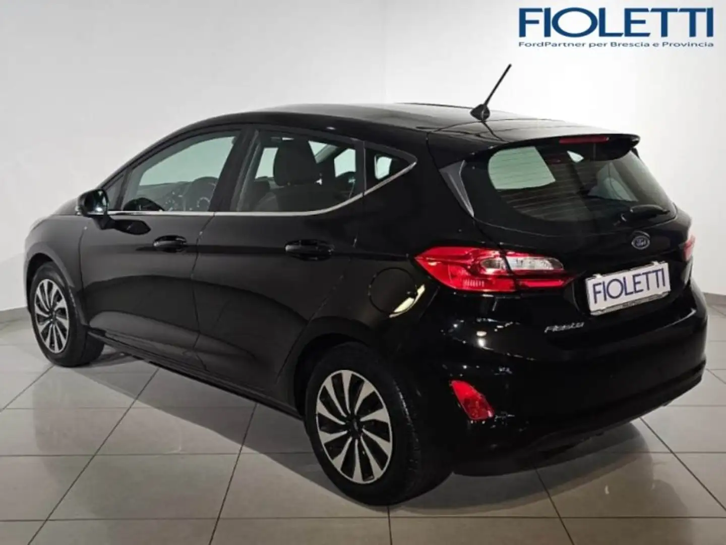 Ford Fiesta 7ª SERIE 1.1 75 CV GPL 5 PORTE TITANIUM Zwart - 2