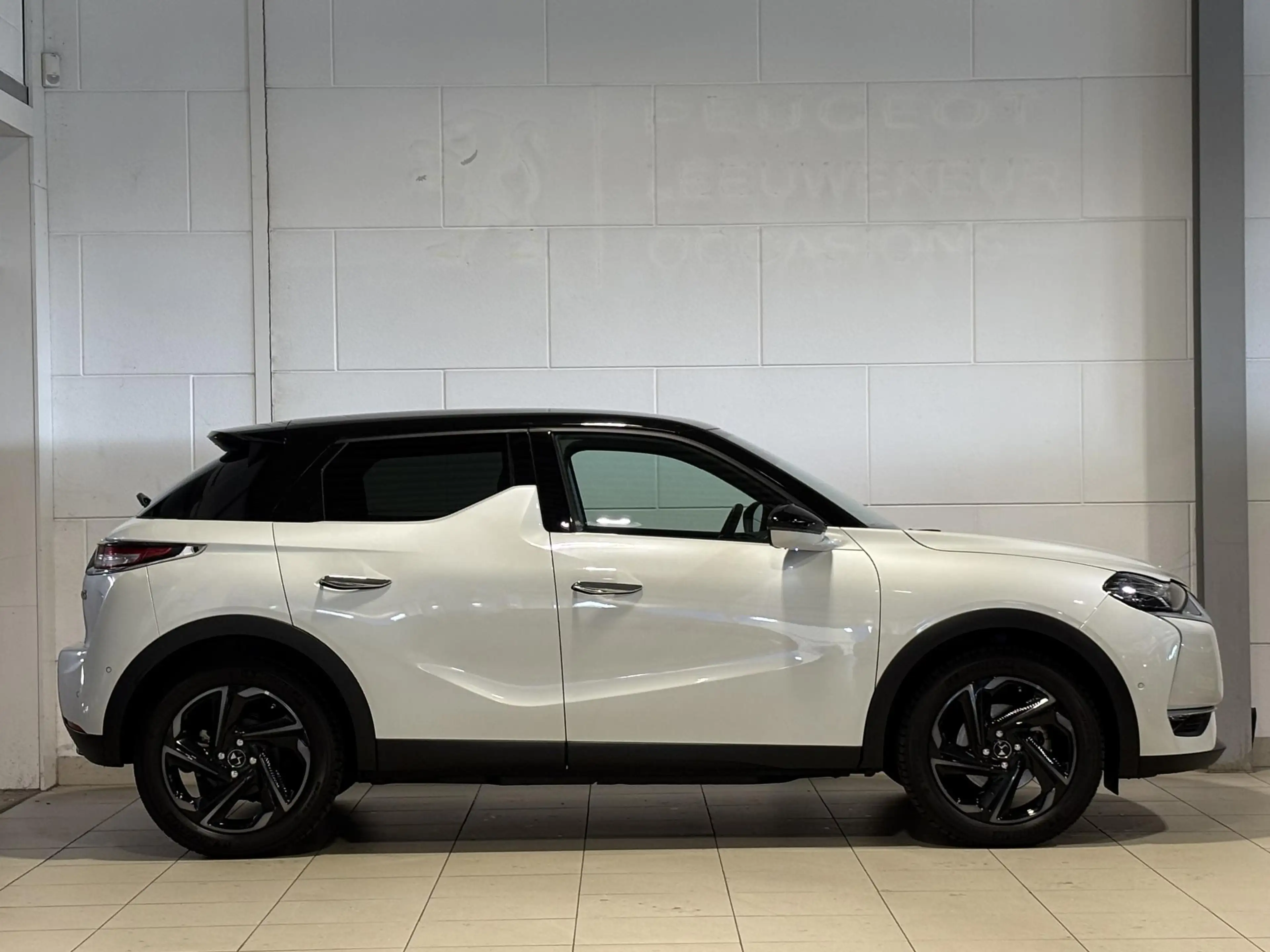 DS Automobiles DS 3 Crossback Grand Chic Opera 3-fasen 50kWh 136pk | DS MATRIX L — photo 4