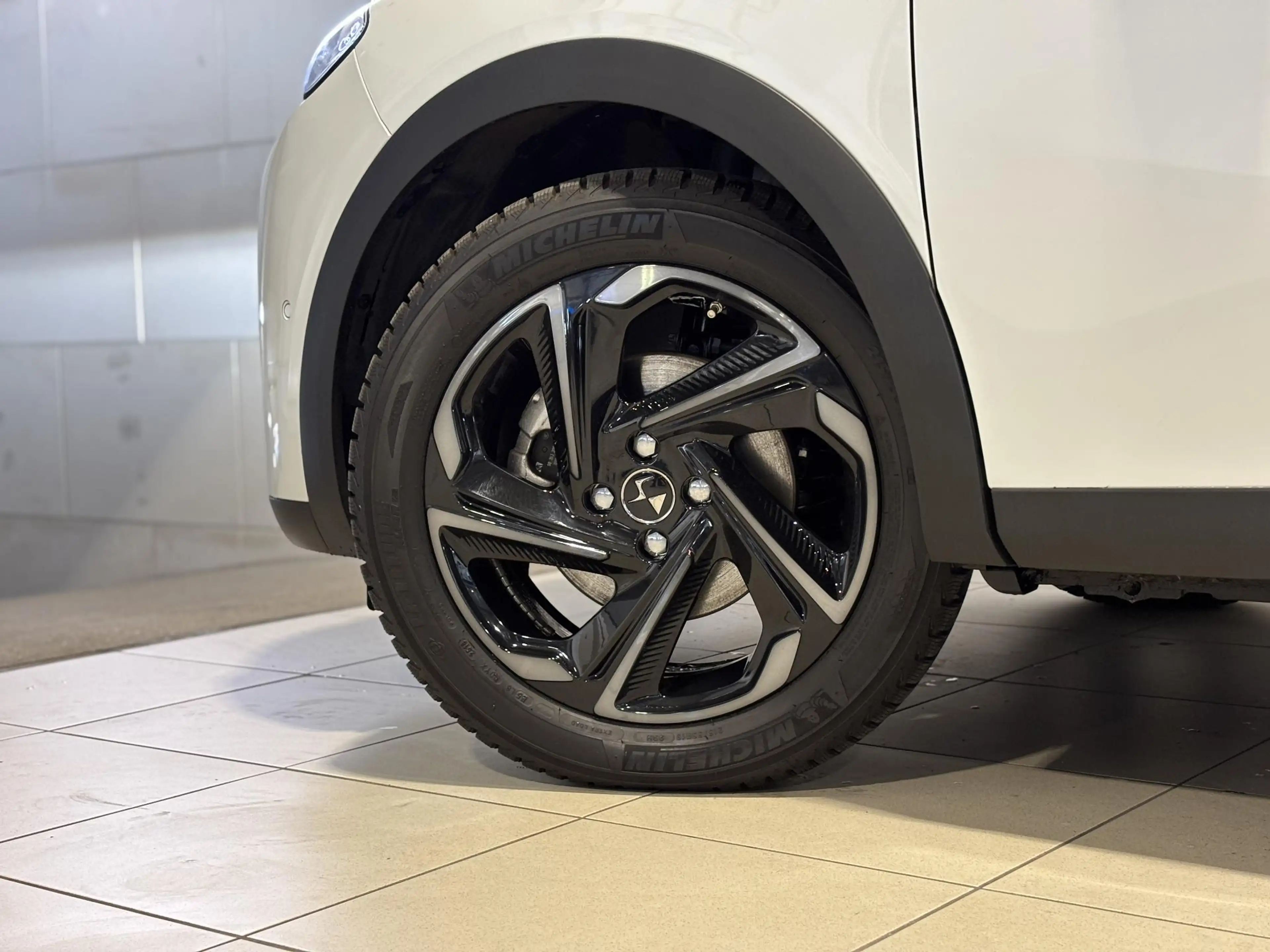 DS Automobiles DS 3 Crossback Grand Chic Opera 3-fasen 50kWh 136pk | DS MATRIX L — photo 9