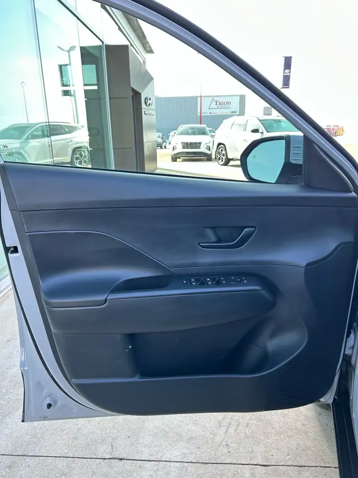 Hyundai KONA снимка Hyundai KONA