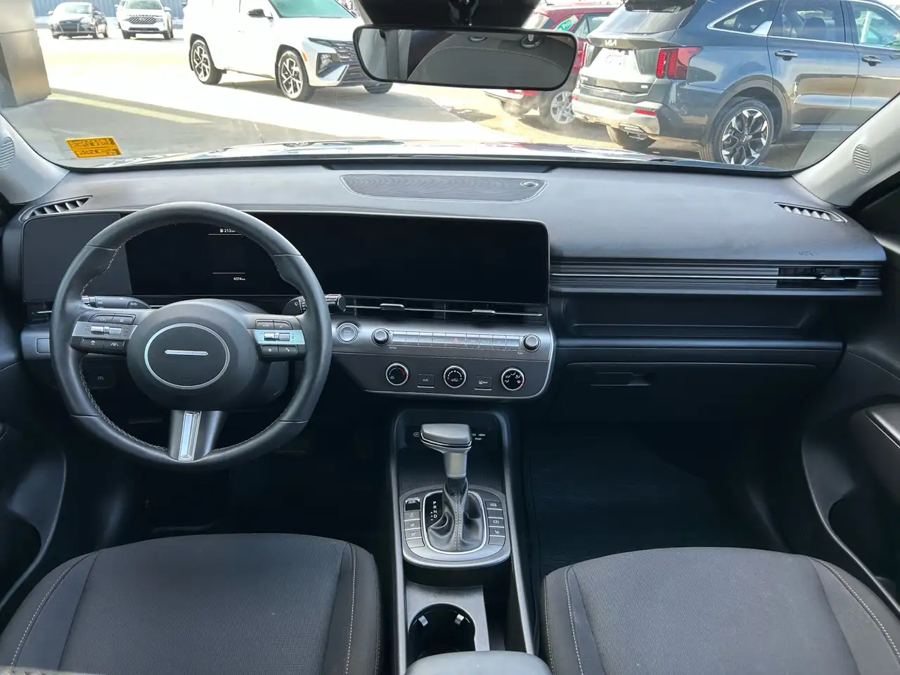 Hyundai KONA снимка Hyundai KONA
