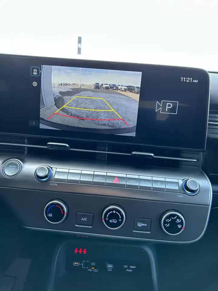 Hyundai KONA снимка Hyundai KONA