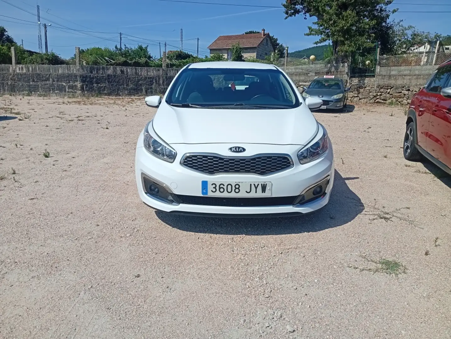 Kia Ceed / cee'd 1.4CRDI WGT Business 90 Blanco - 1