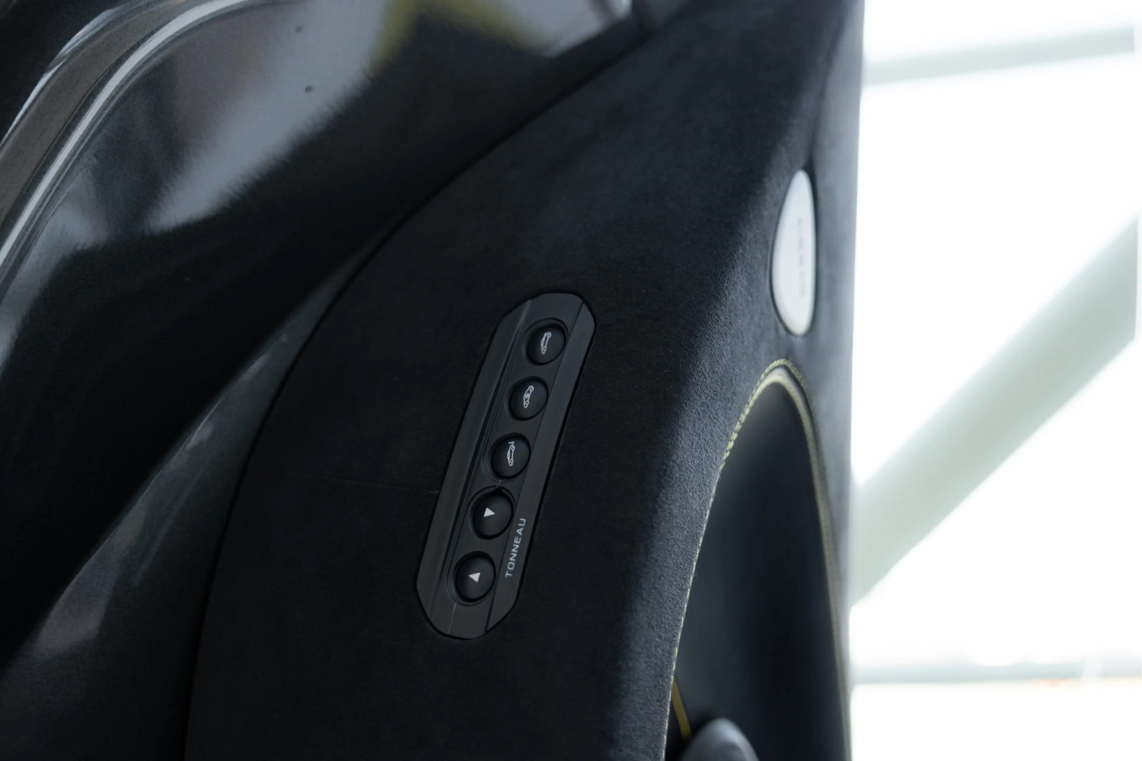 McLaren 570S Spider 3.8 V8 | Carbon Ext | Bucketseats | — photo 12