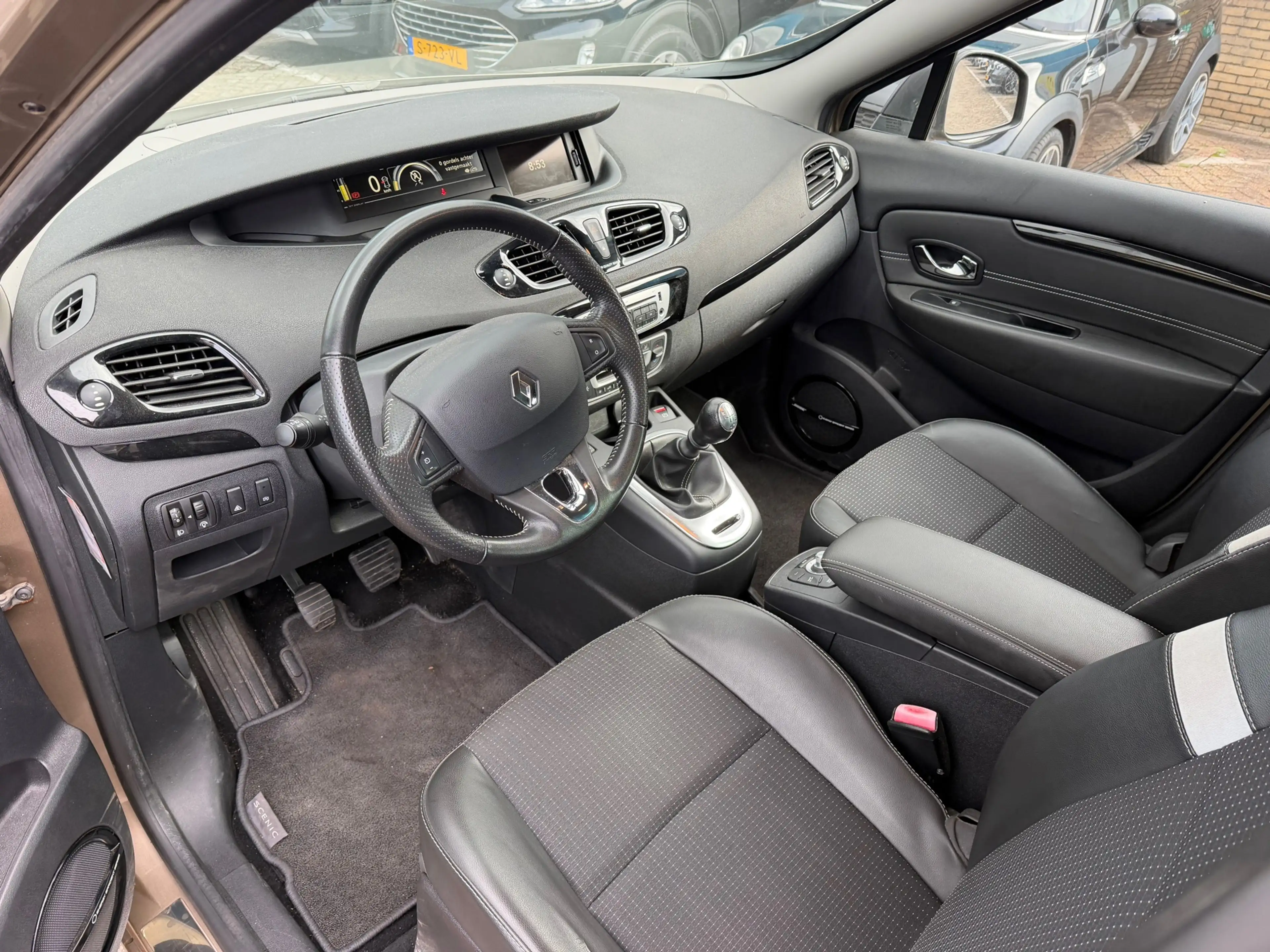 Renault Scenic 1.2 TCe Bose|Gereviseerde motor|Camera|Trekhaak|Cr — photo 19