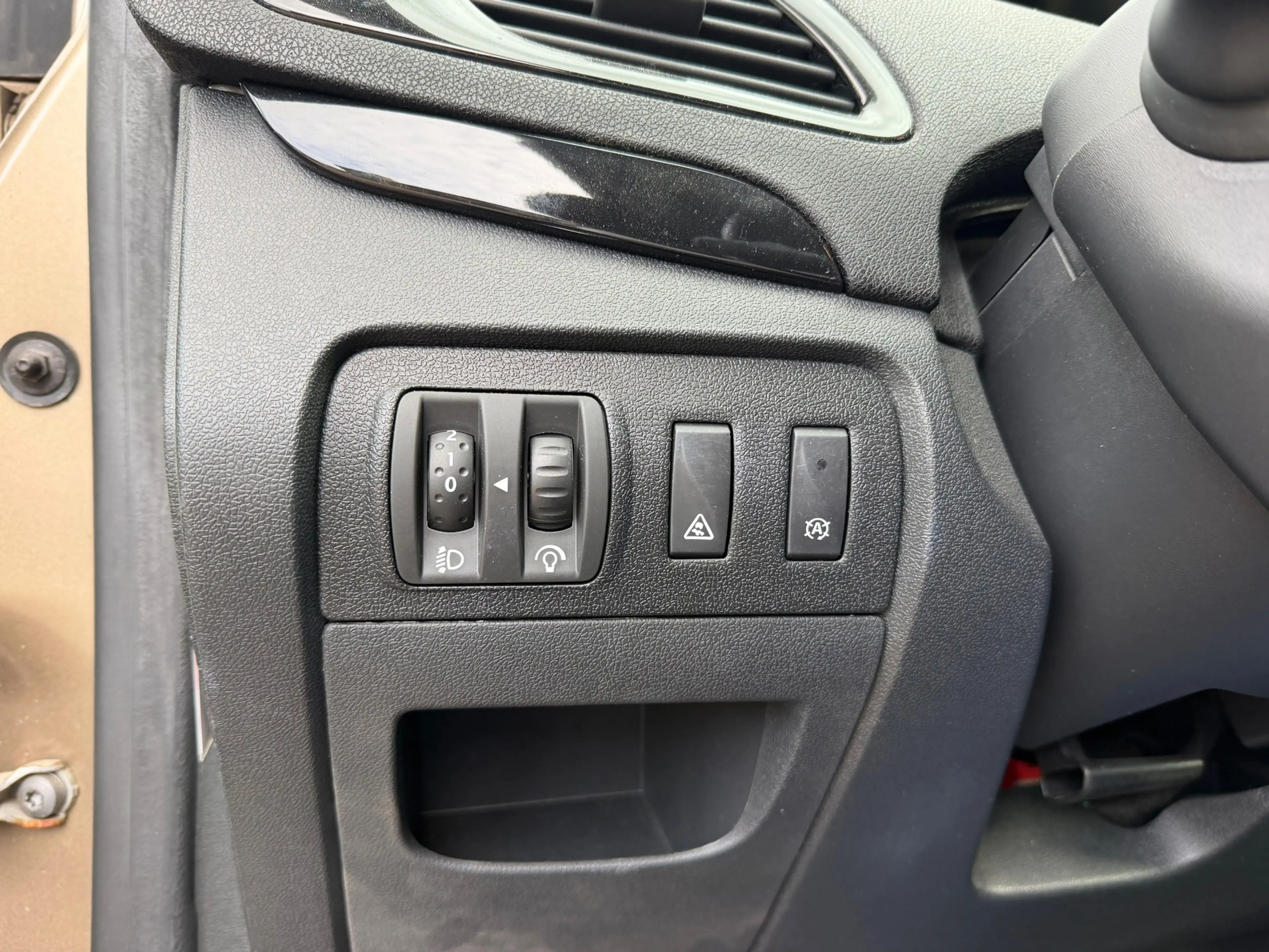 Renault Scenic 1.2 TCe Bose|Gereviseerde motor|Camera|Trekhaak|Cr — photo 22
