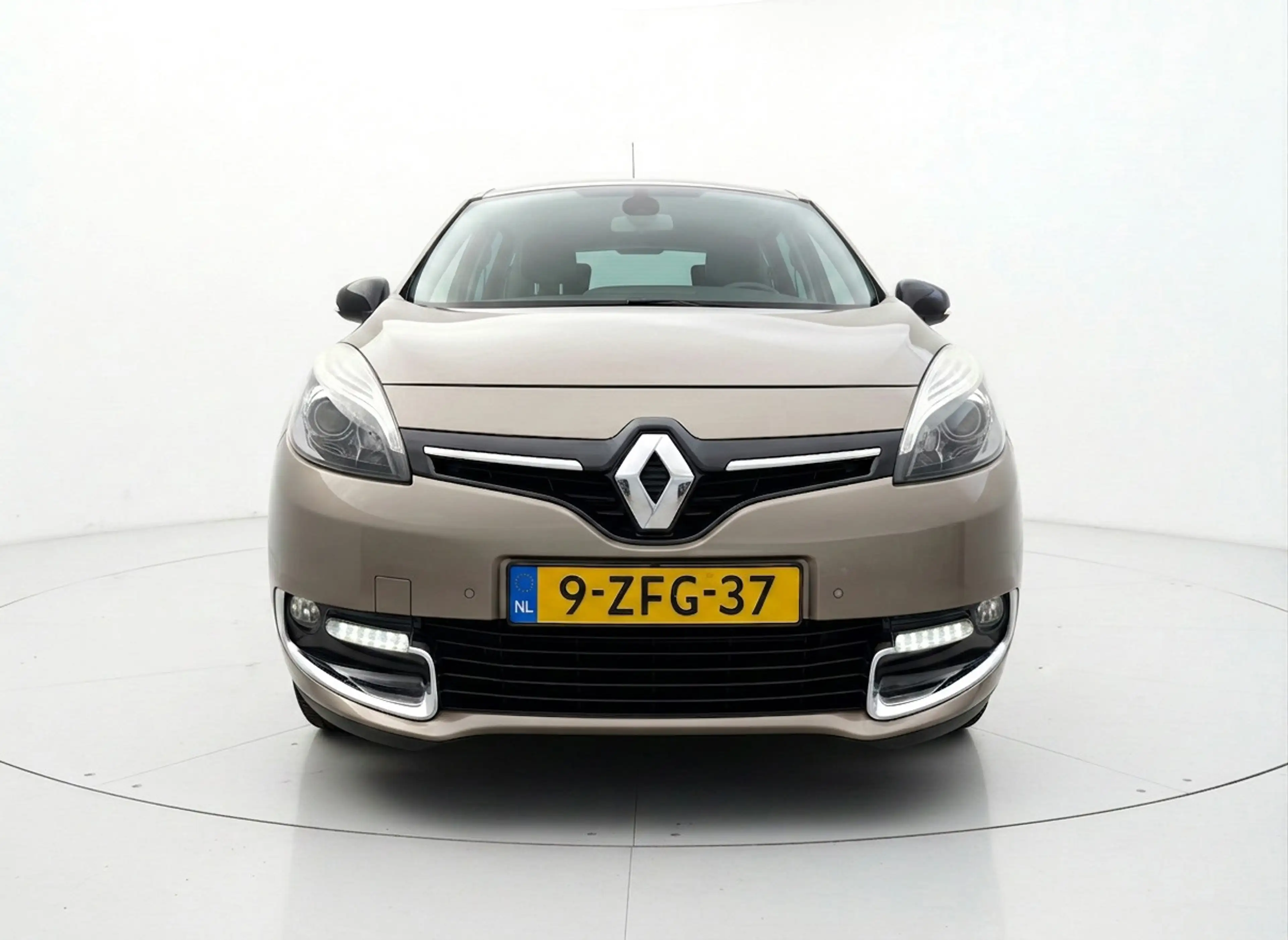 Renault Scenic 1.2 TCe Bose|Gereviseerde motor|Camera|Trekhaak|Cr — photo 13