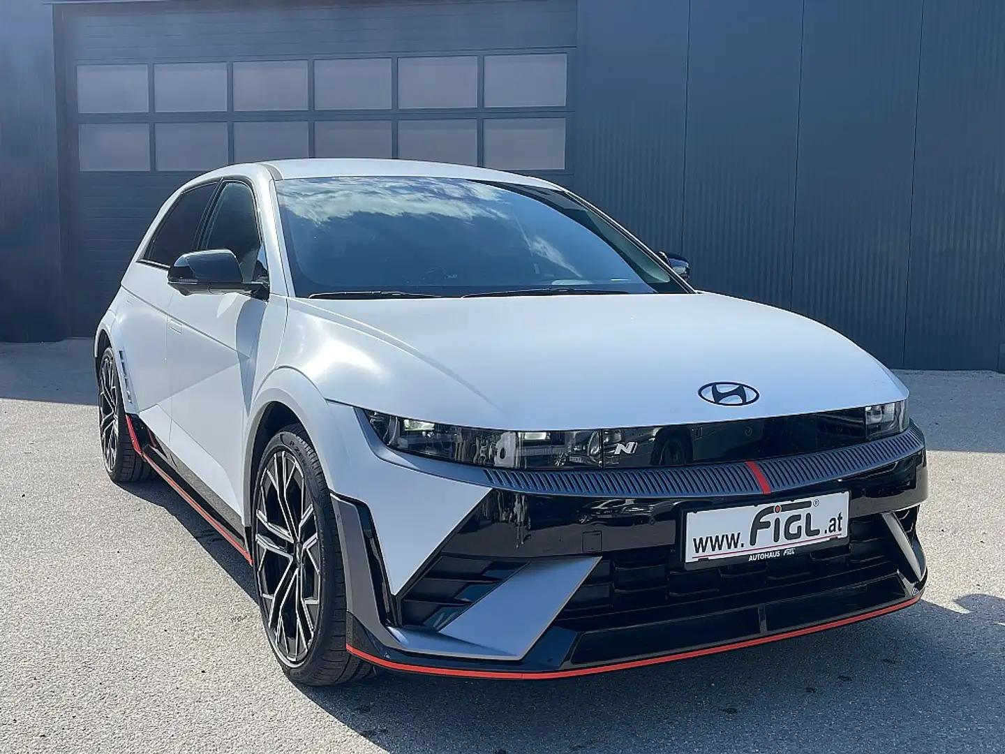 Hyundai IONIQ 5 Ioniq 5 Elektro 84kWh N 4WD Aut. Weiß - 2