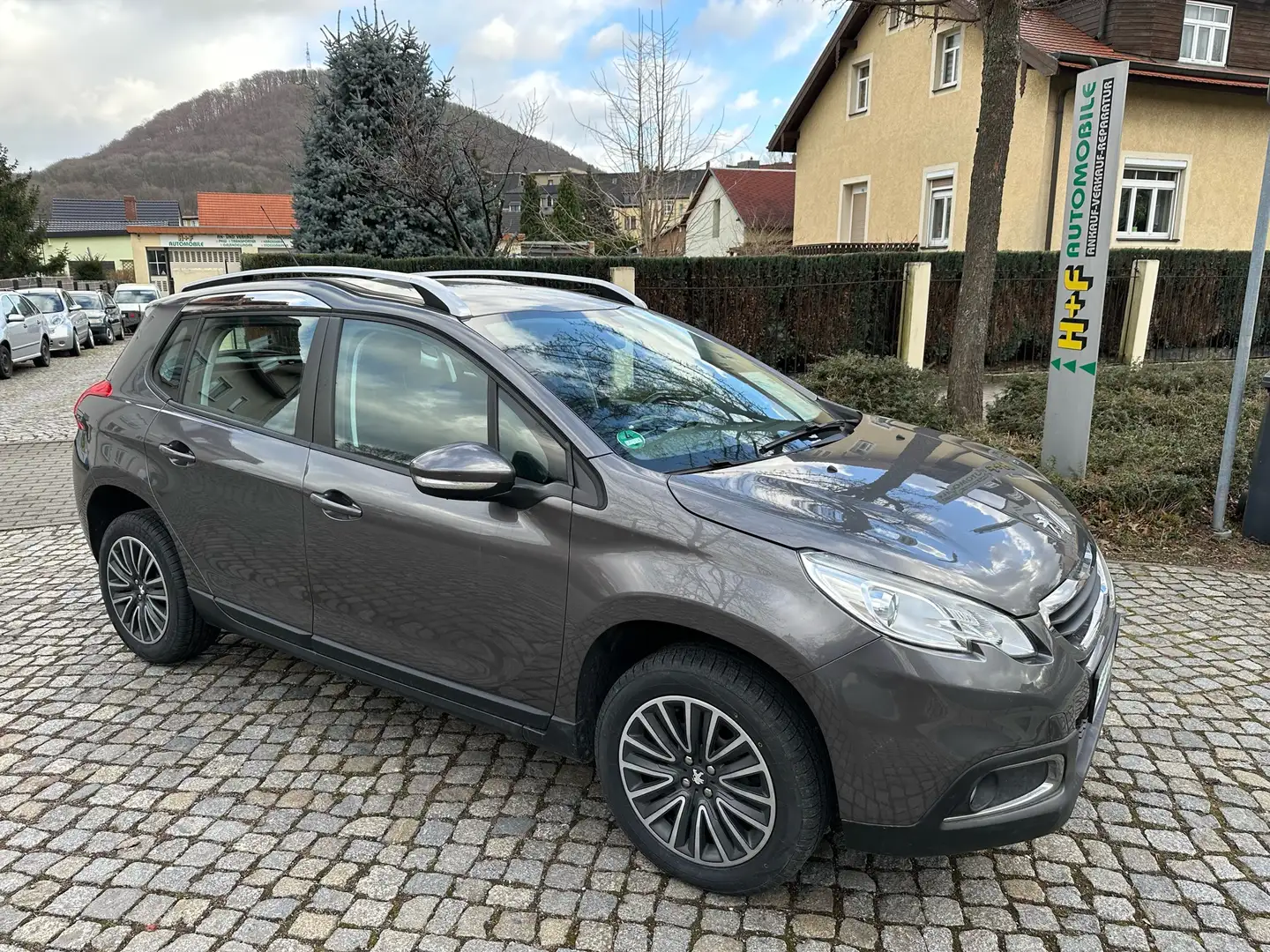 Peugeot 2008 Active - 1