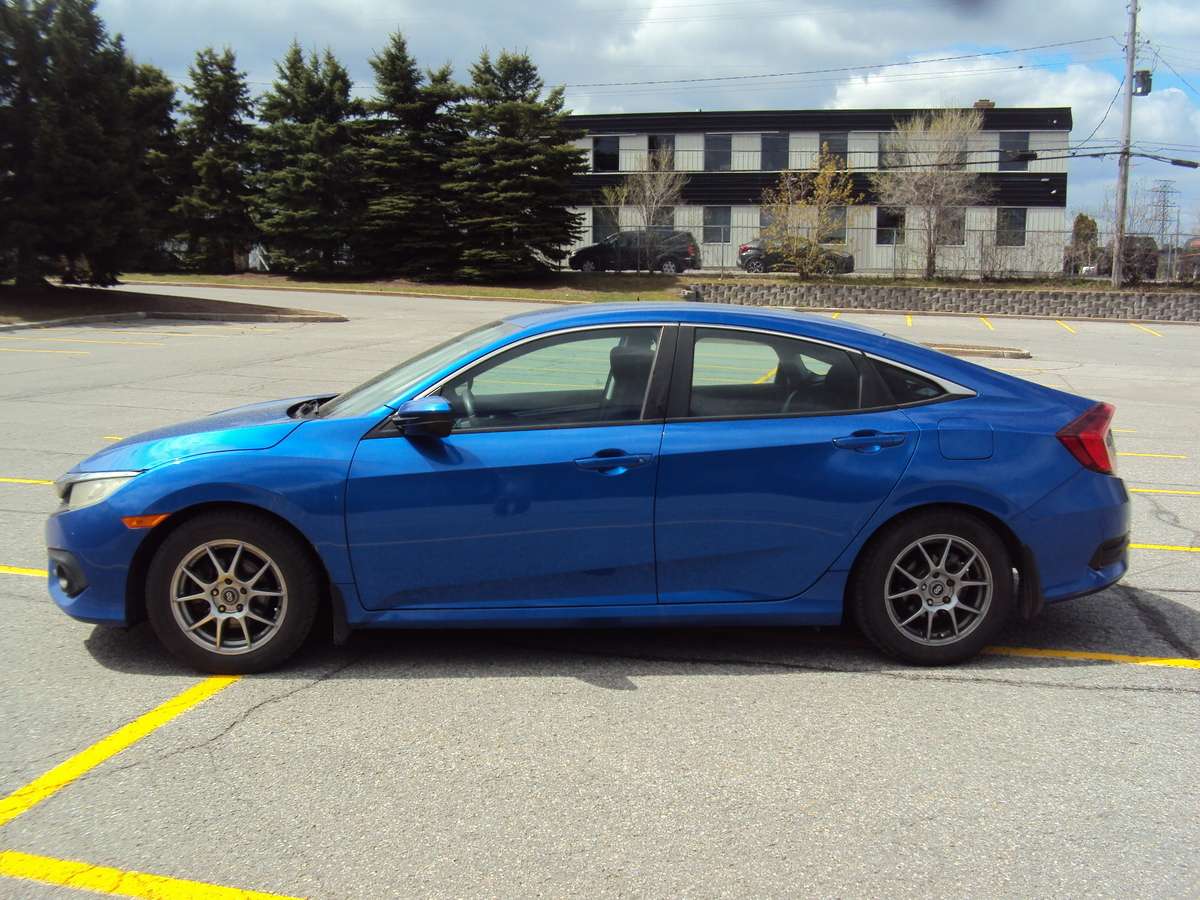 2016 Honda Civic LX — снимка 1