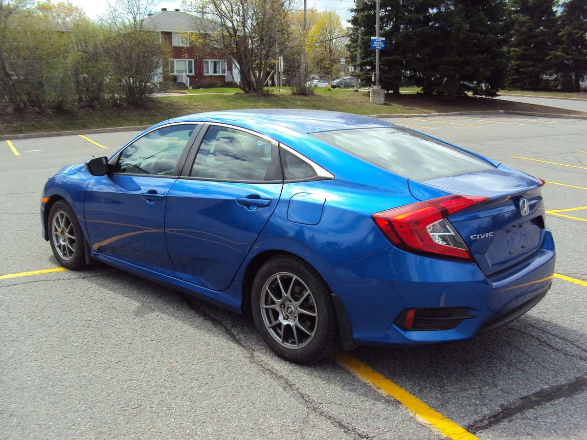 2016 Honda Civic LX — снимка 1