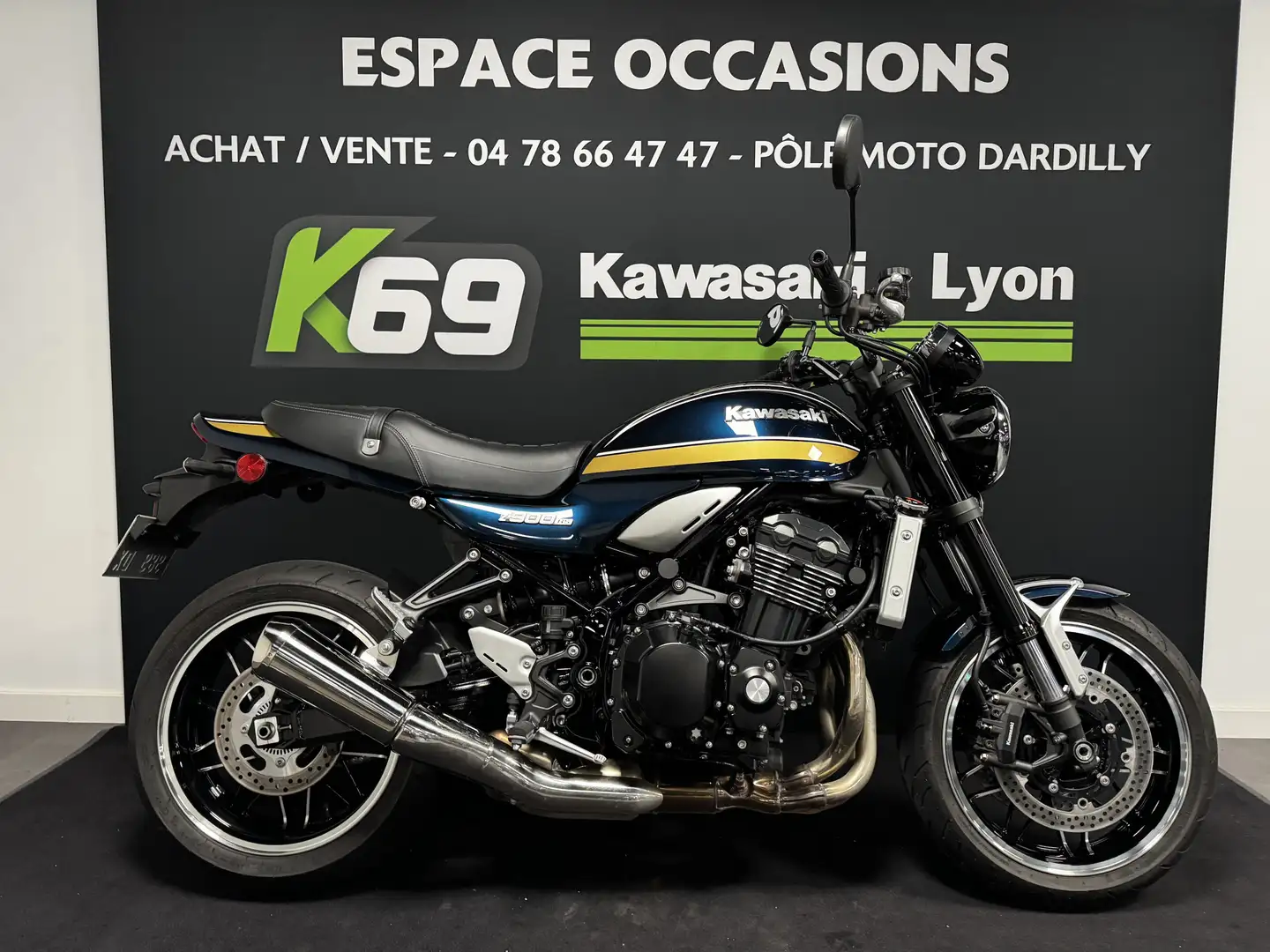 Kawasaki Z 900 Bleu - 1
