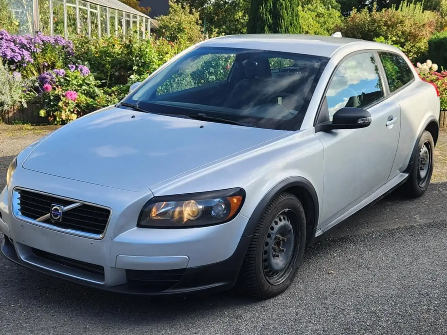 Volvo C30 C30 1.6 Turbo - D Momentum Zilver - 1